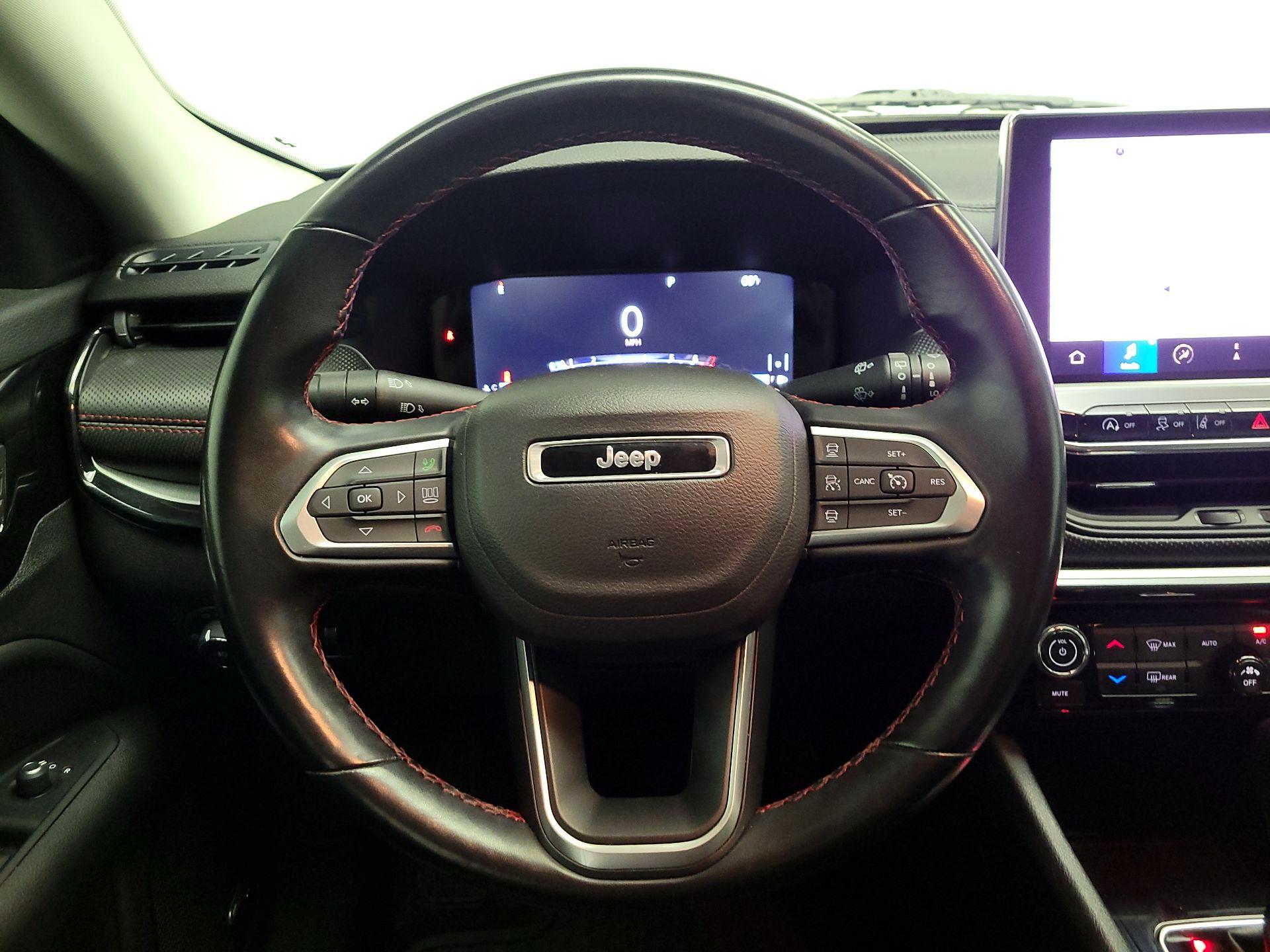 Thumbnail: 2022 Jeep Compass - 10