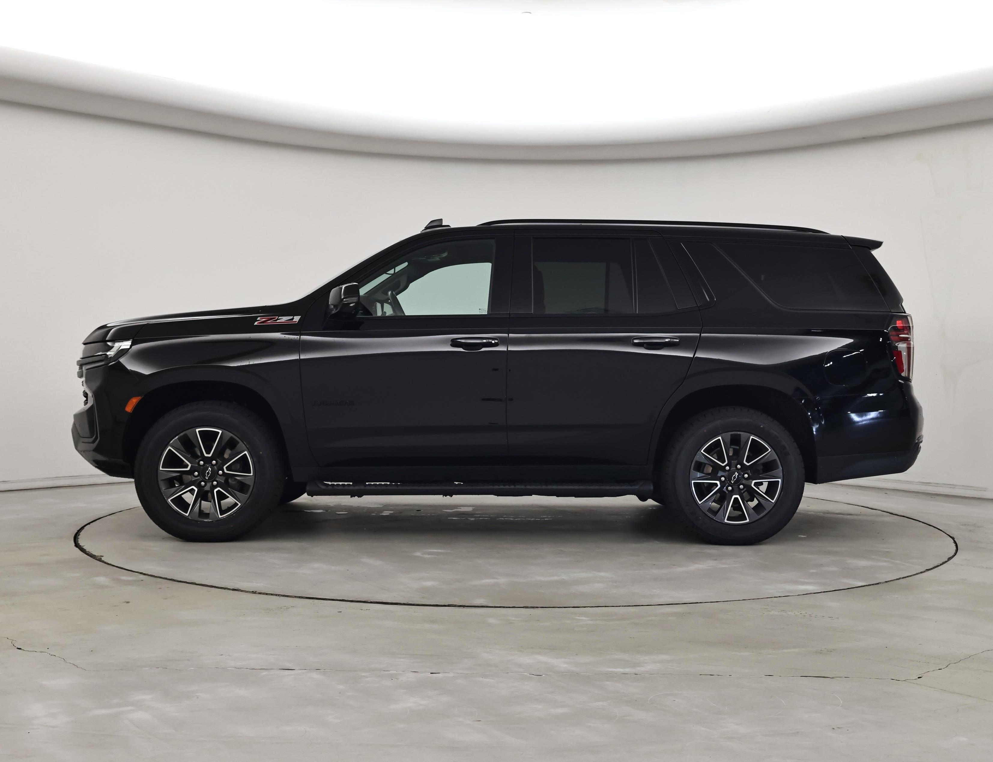 Thumbnail: 2021 Chevrolet Tahoe - 3