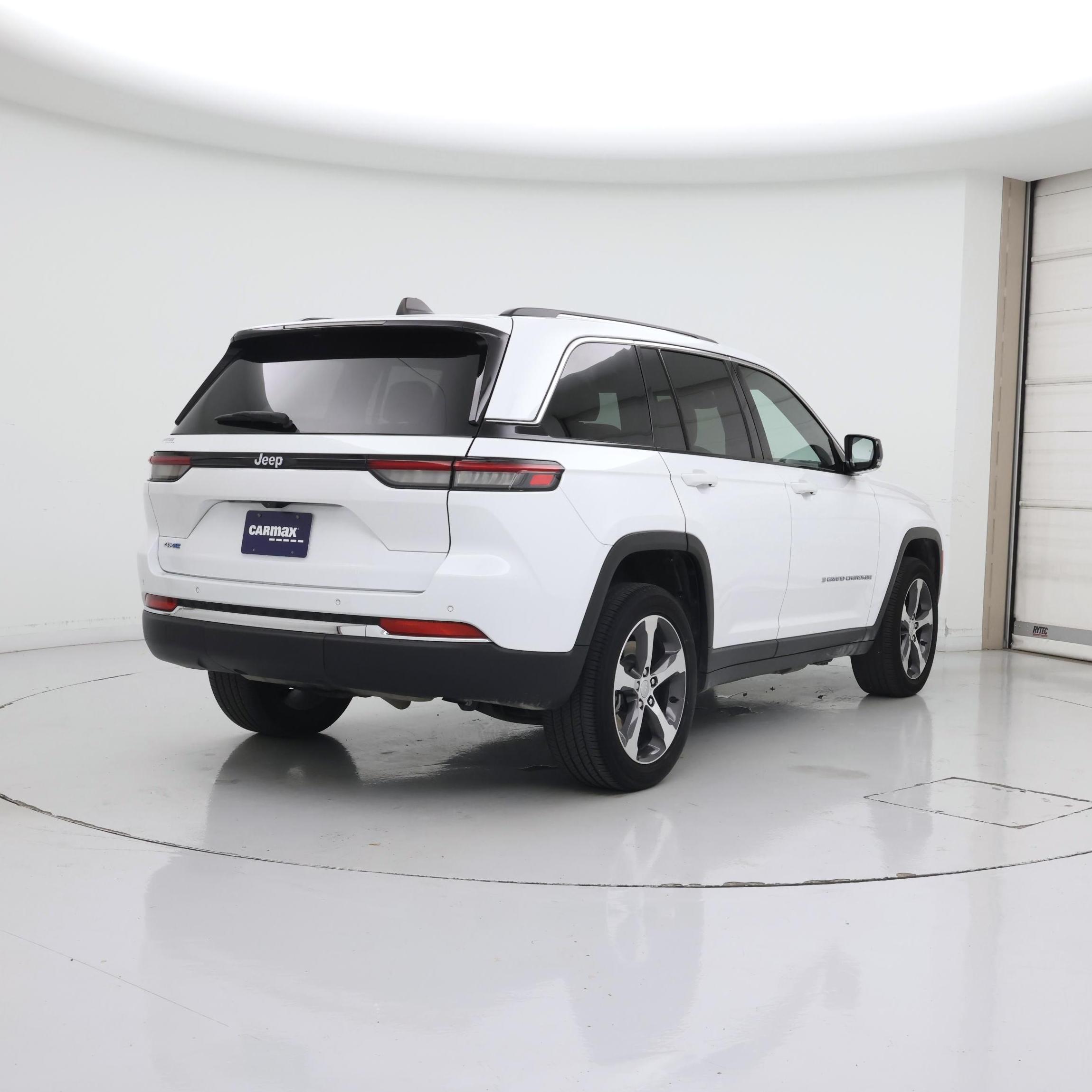 Thumbnail: 2023 Jeep Grand Cherokee - 8