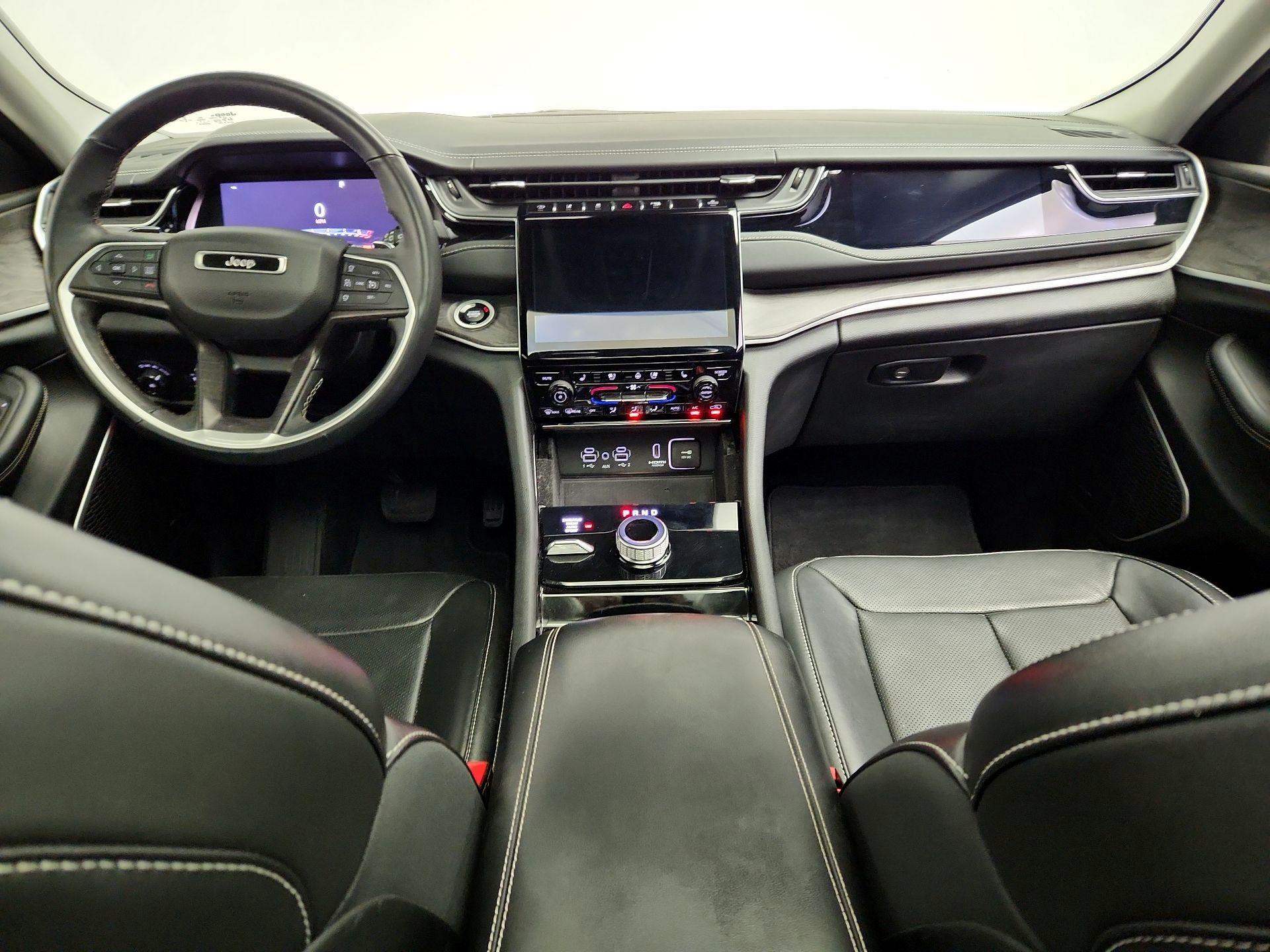 Thumbnail: 2022 Jeep Grand Cherokee - 9