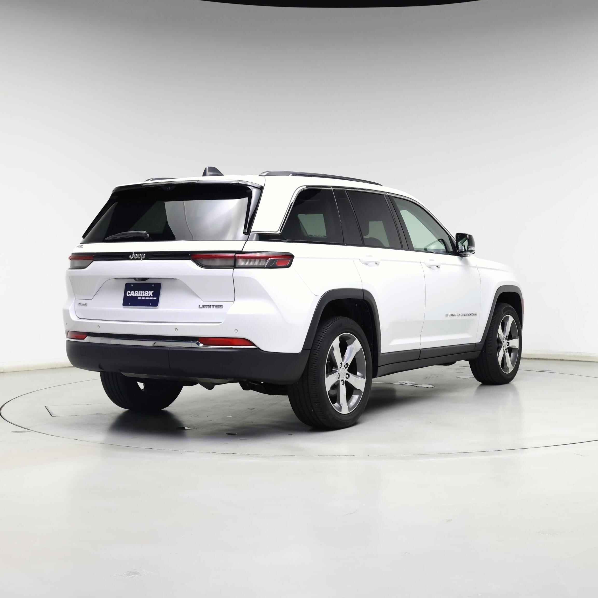 Thumbnail: 2022 Jeep Grand Cherokee - 8