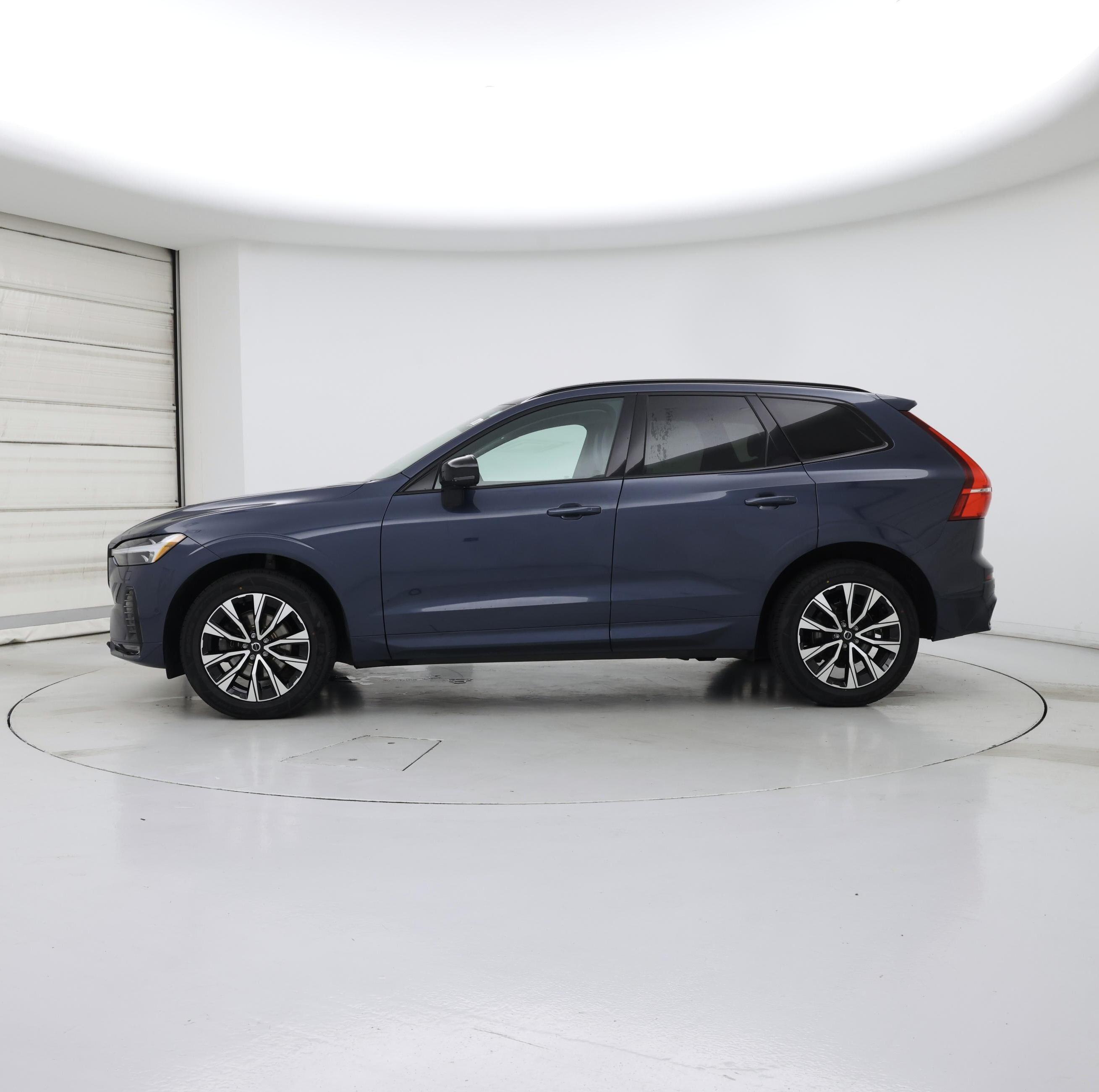 Thumbnail: 2024 Volvo XC60 - 3