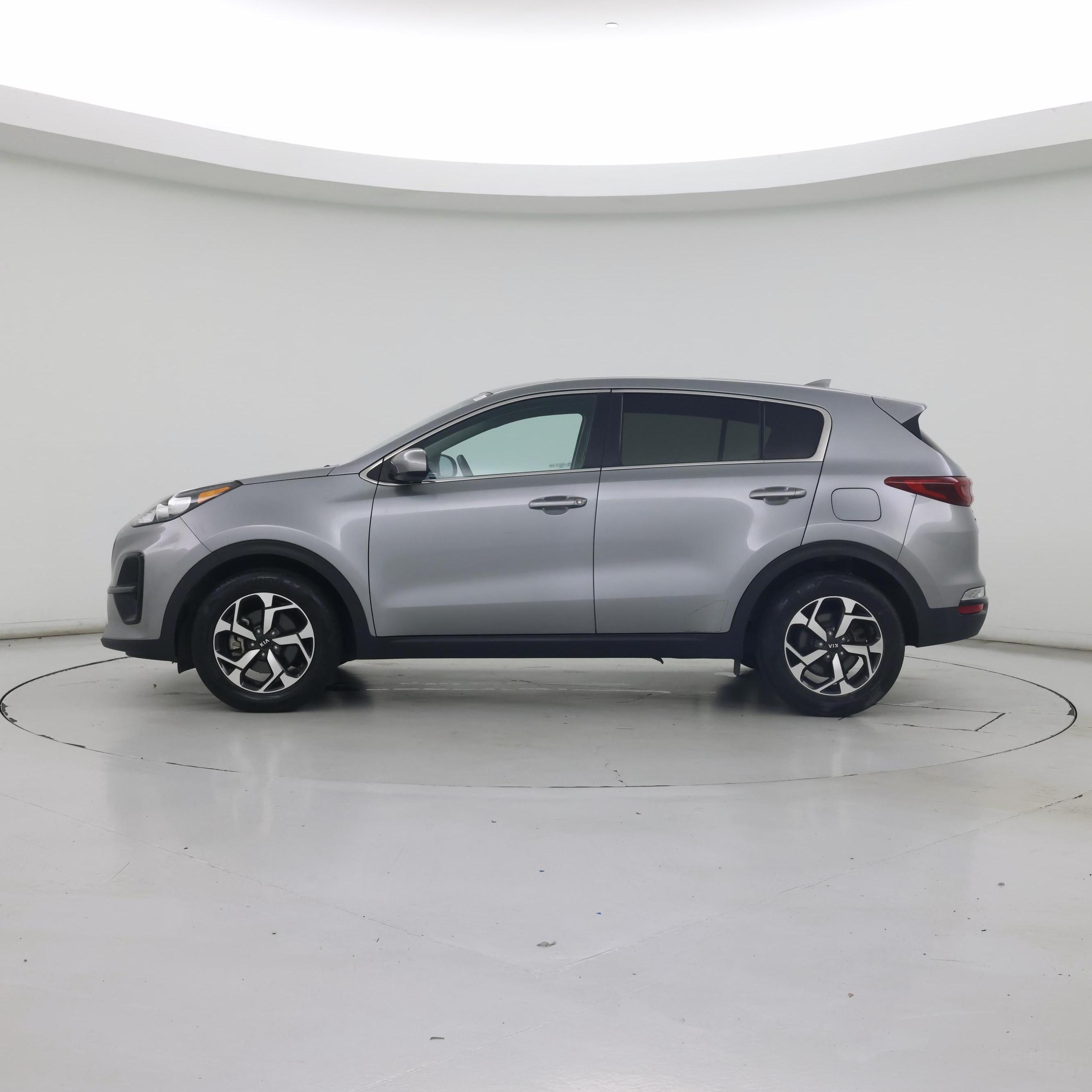 Thumbnail: 2022 Kia Sportage - 3