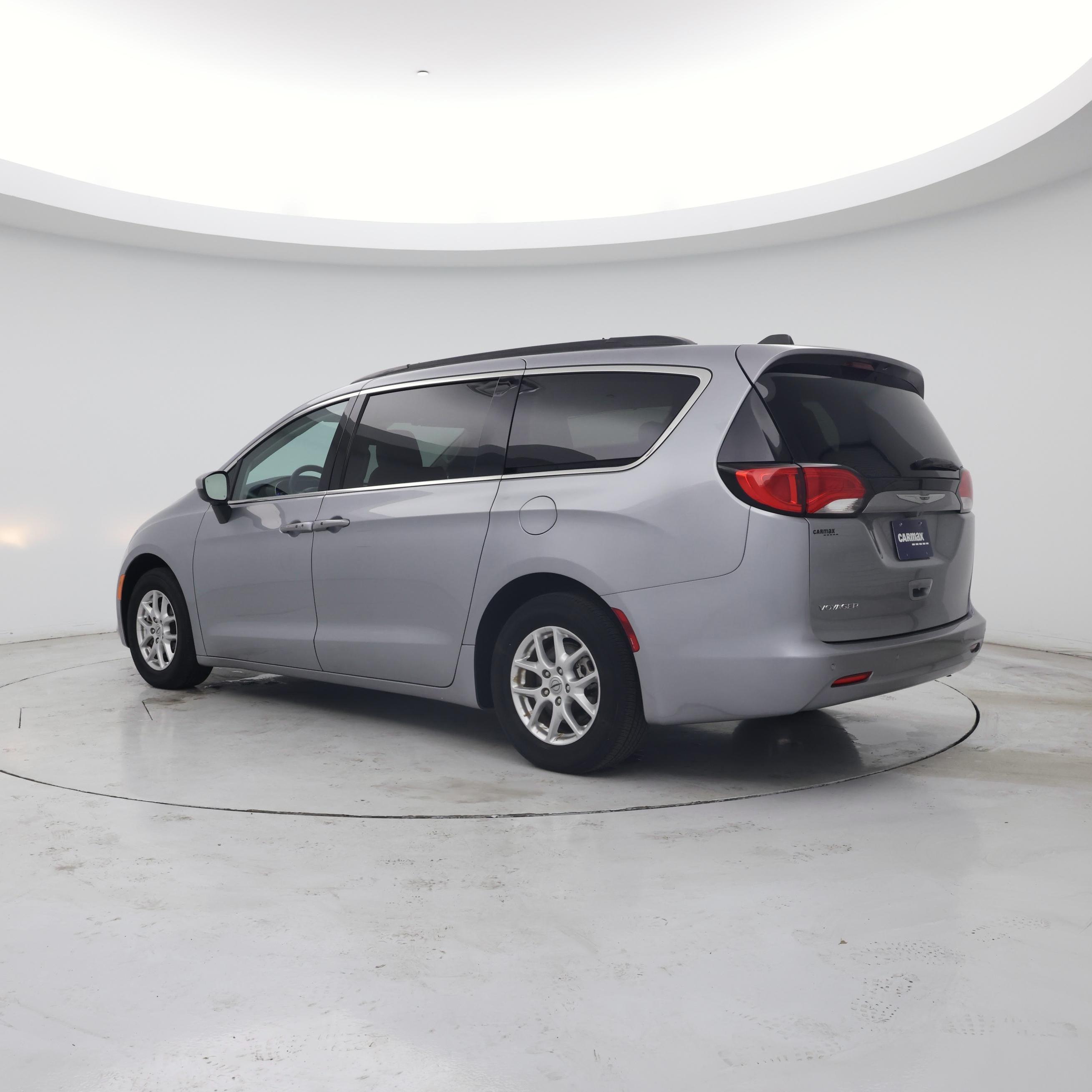 Thumbnail: 2021 Chrysler Voyager - 2