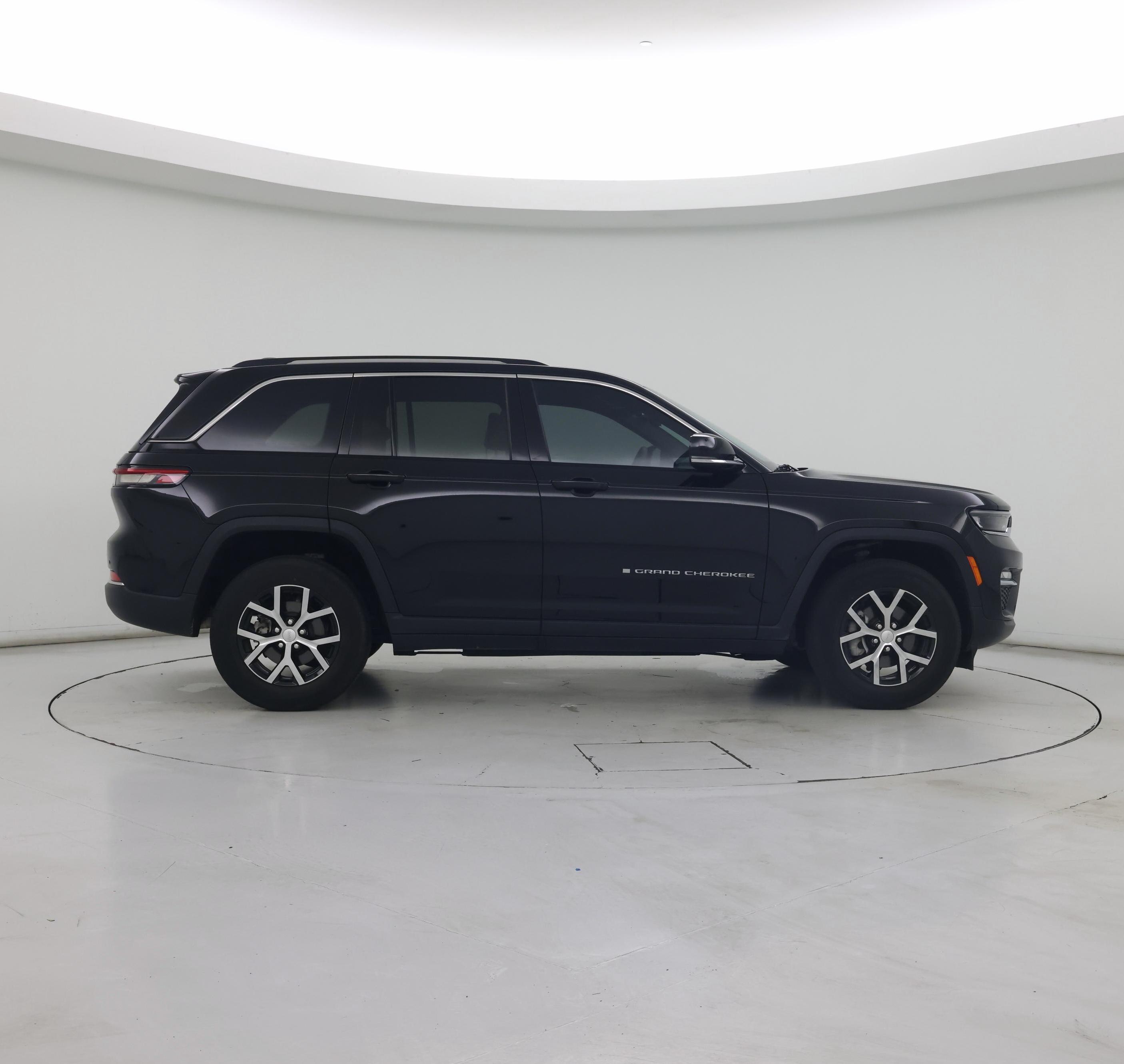 Thumbnail: 2023 Jeep Grand Cherokee - 7