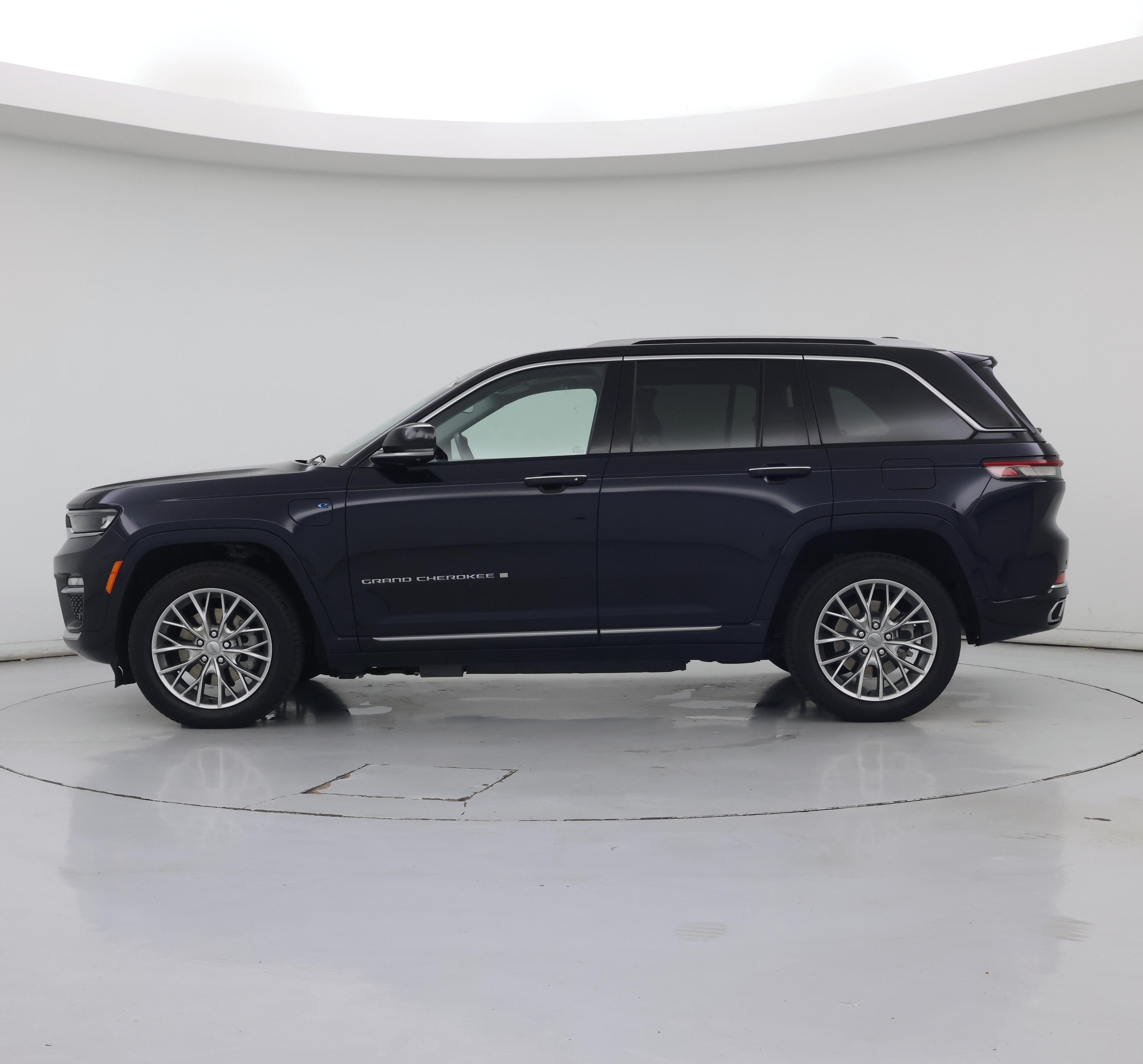 Thumbnail: 2022 Jeep Grand Cherokee - 3