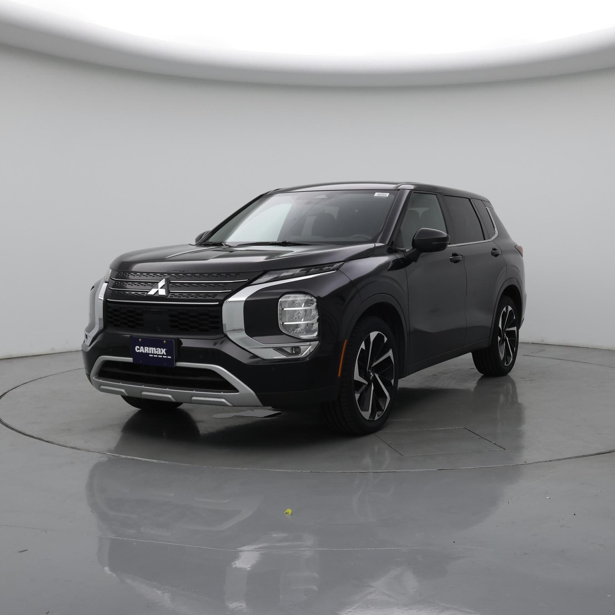 Thumbnail: 2024 Mitsubishi Outlander - 4