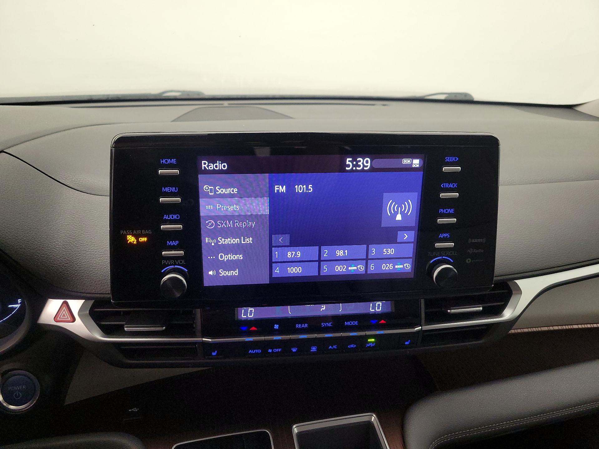 Thumbnail: 2024 Toyota Sienna - 15