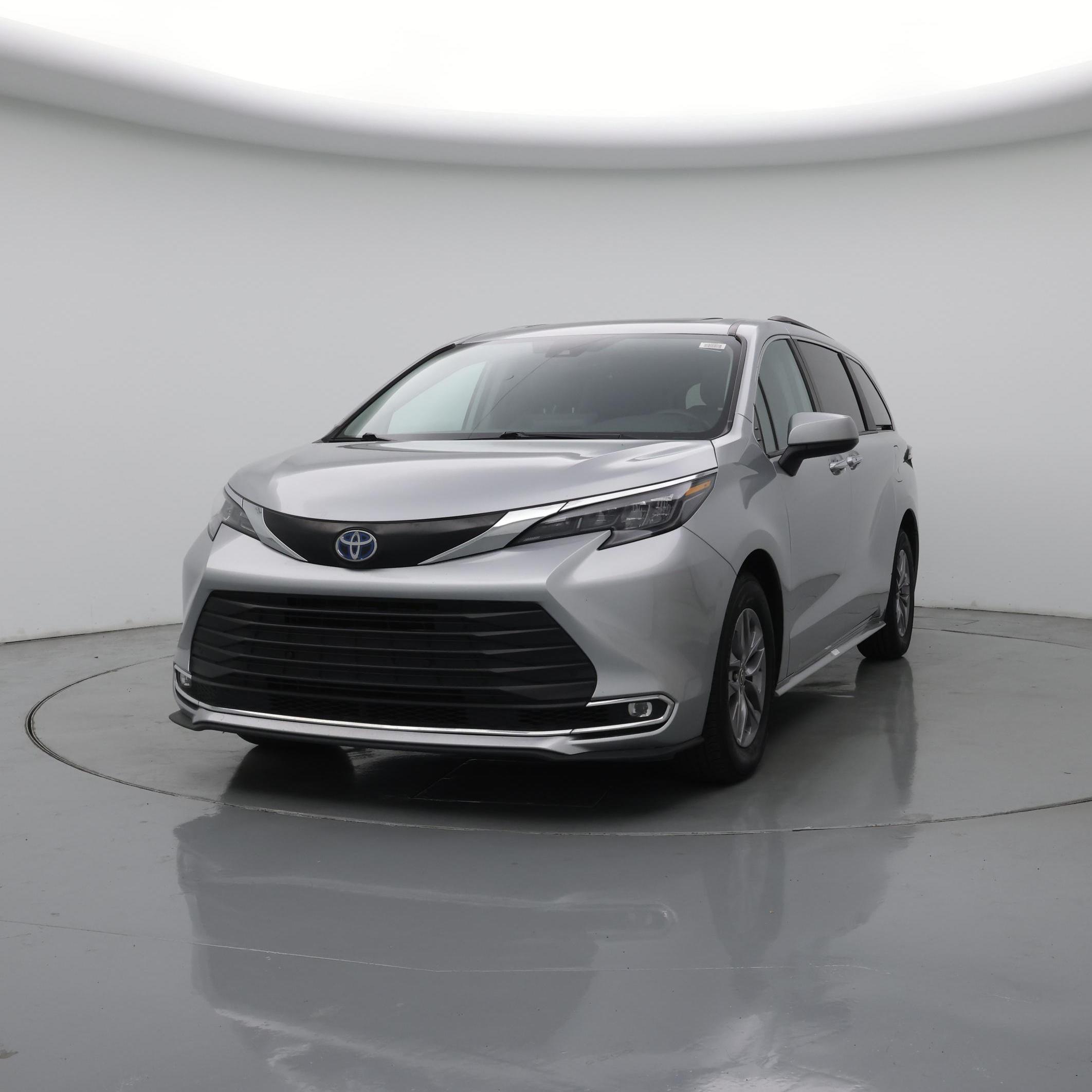 Thumbnail: 2024 Toyota Sienna - 4