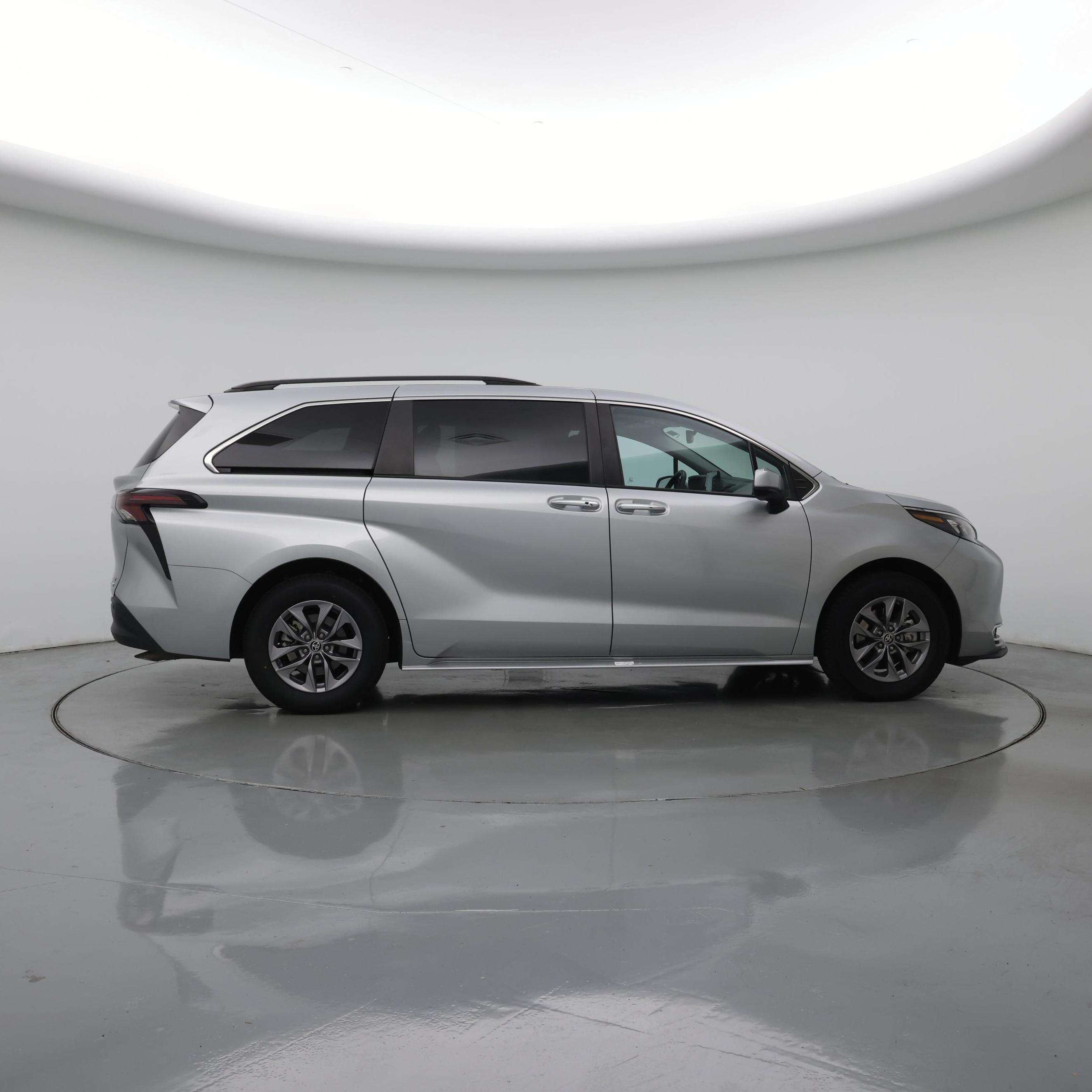 Thumbnail: 2024 Toyota Sienna - 7