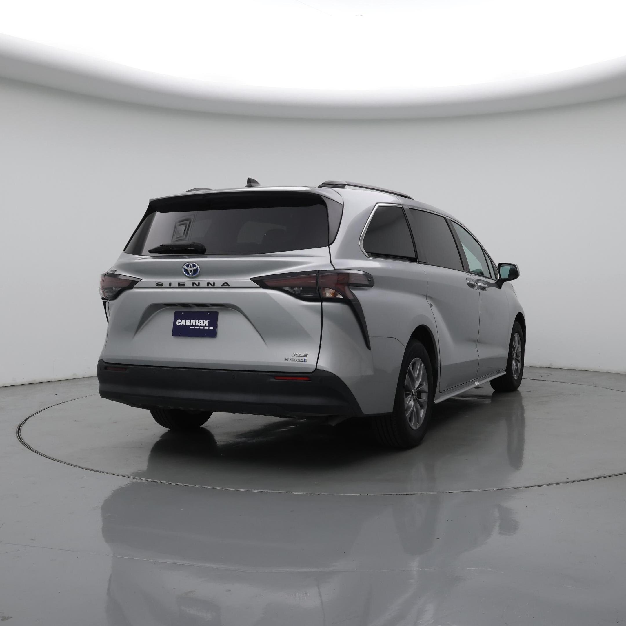 Thumbnail: 2024 Toyota Sienna - 8