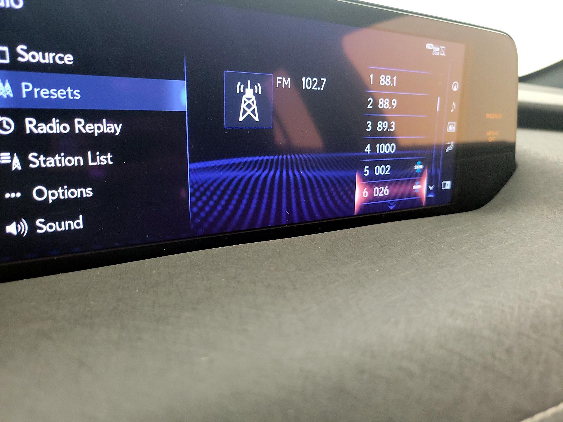 Thumbnail: 2022 Lexus UX - 16