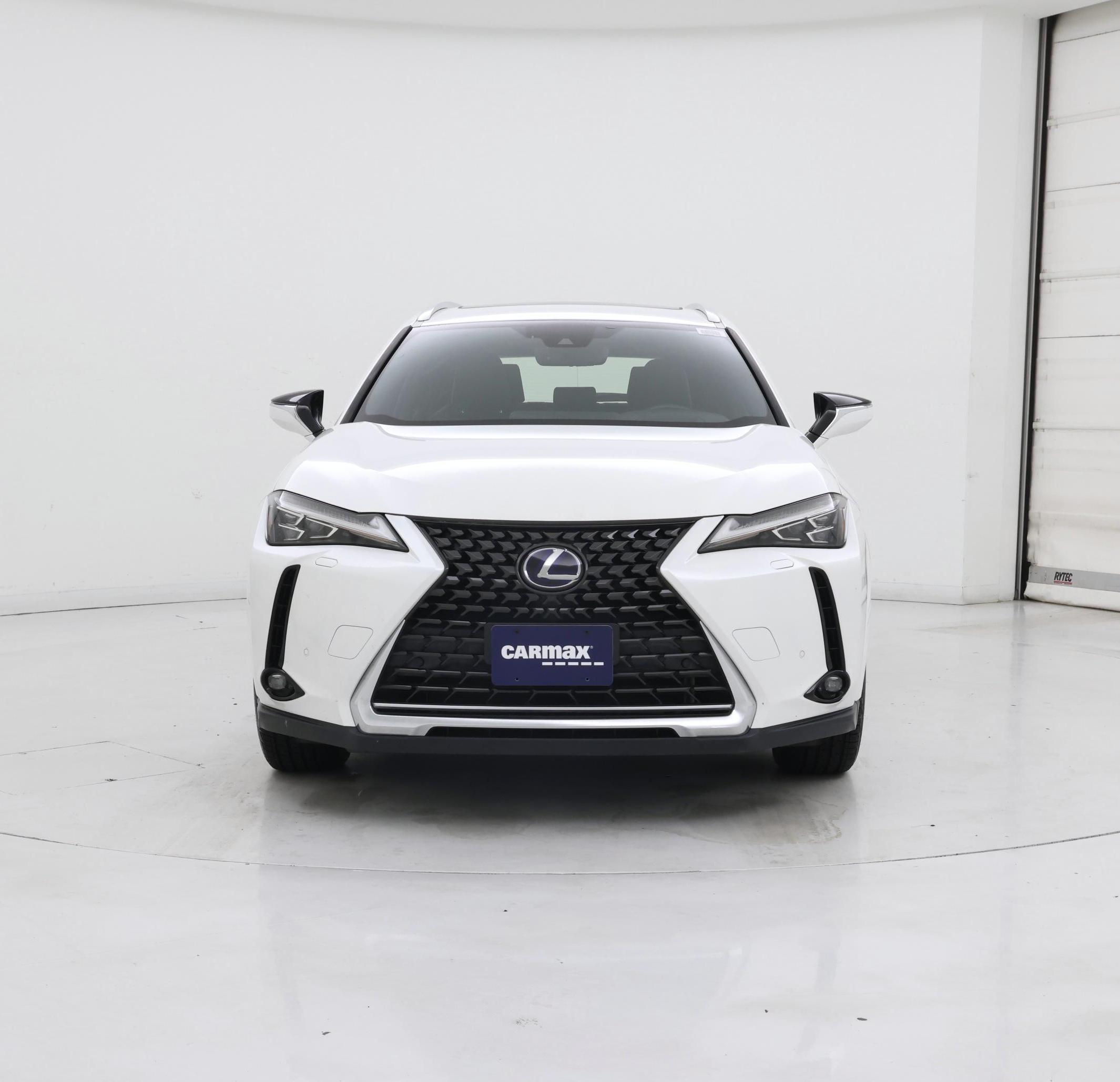 Thumbnail: 2022 Lexus UX - 5