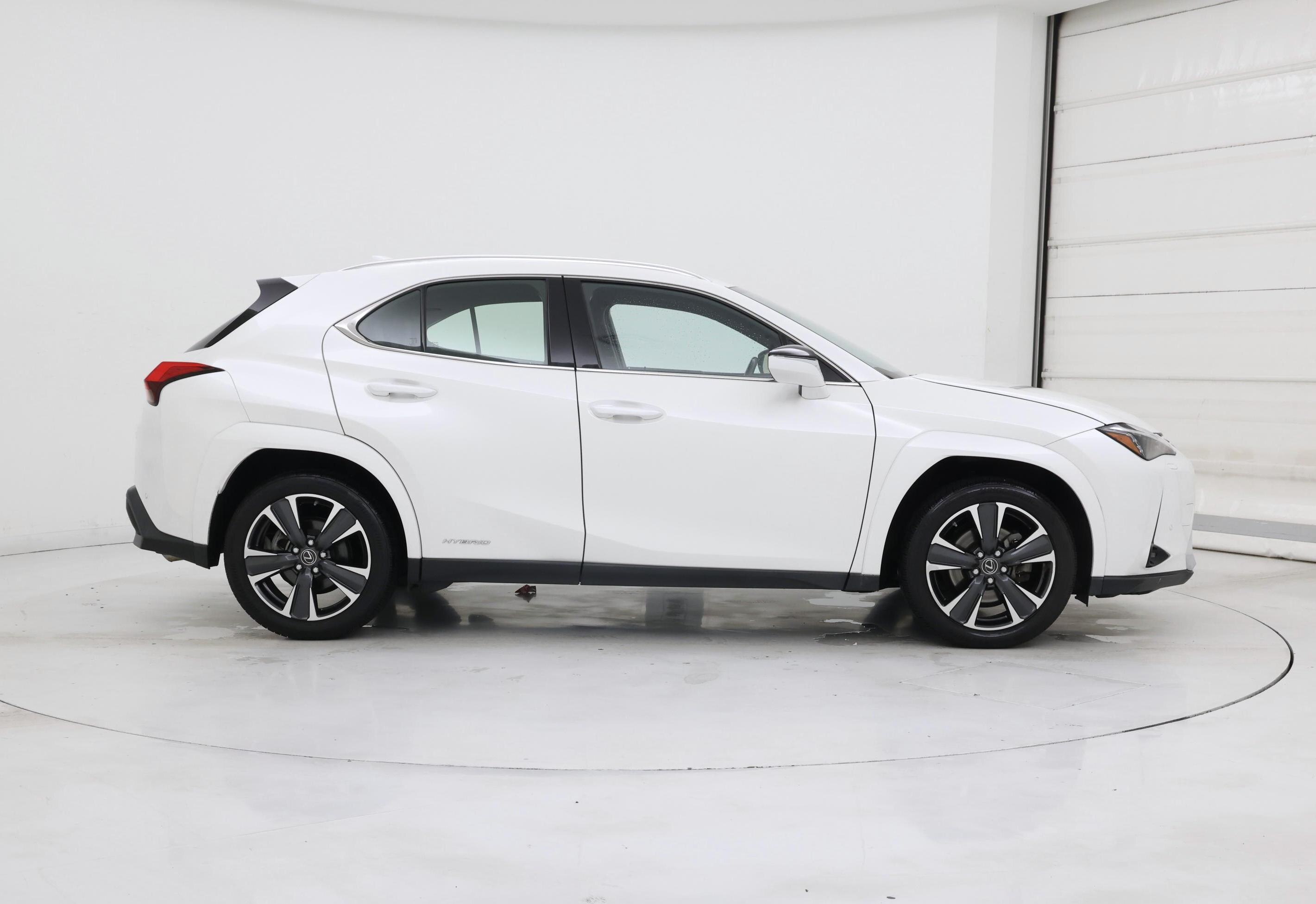 Thumbnail: 2022 Lexus UX - 7