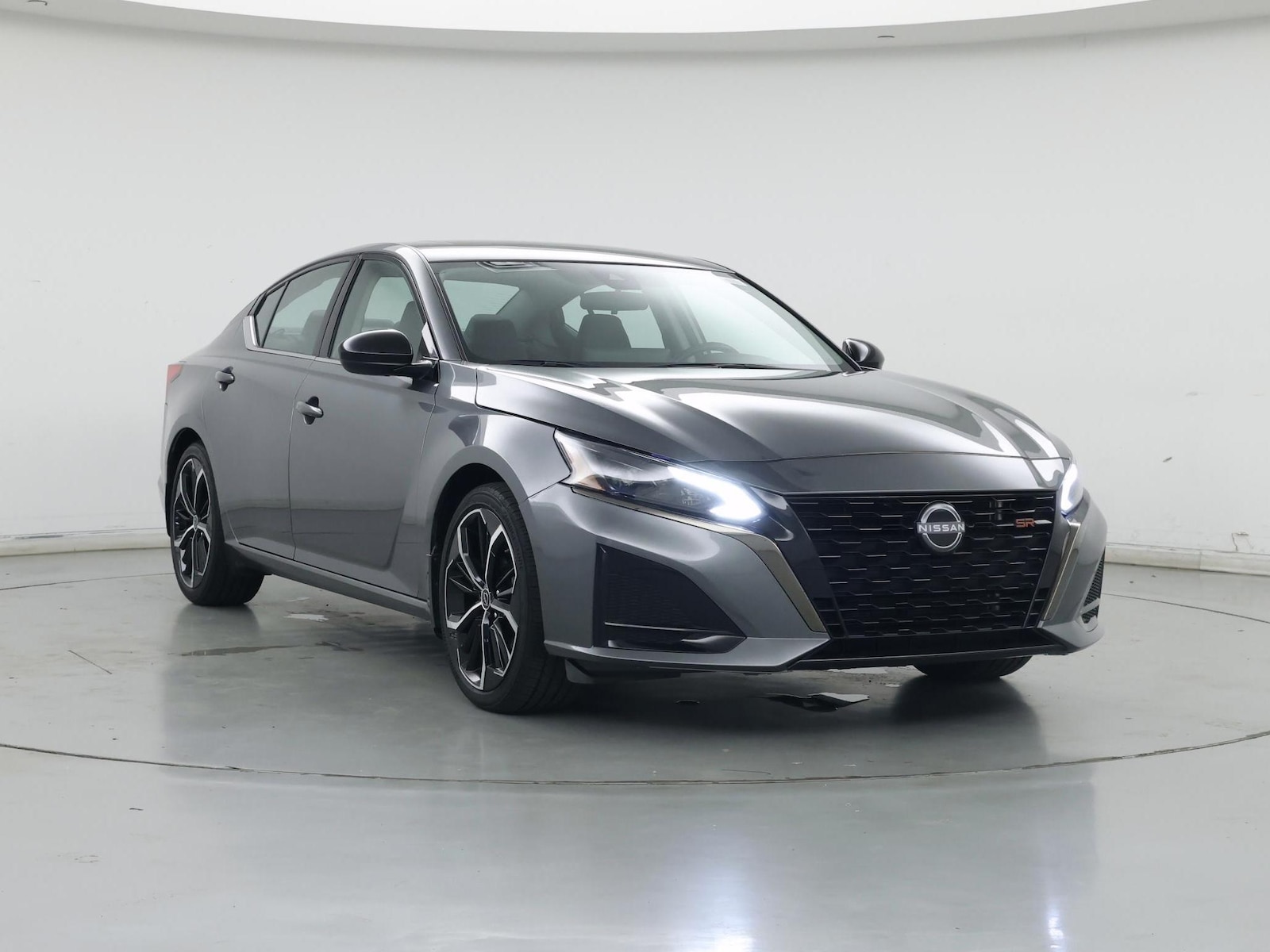 2023 Nissan Altima SR - Photo 2