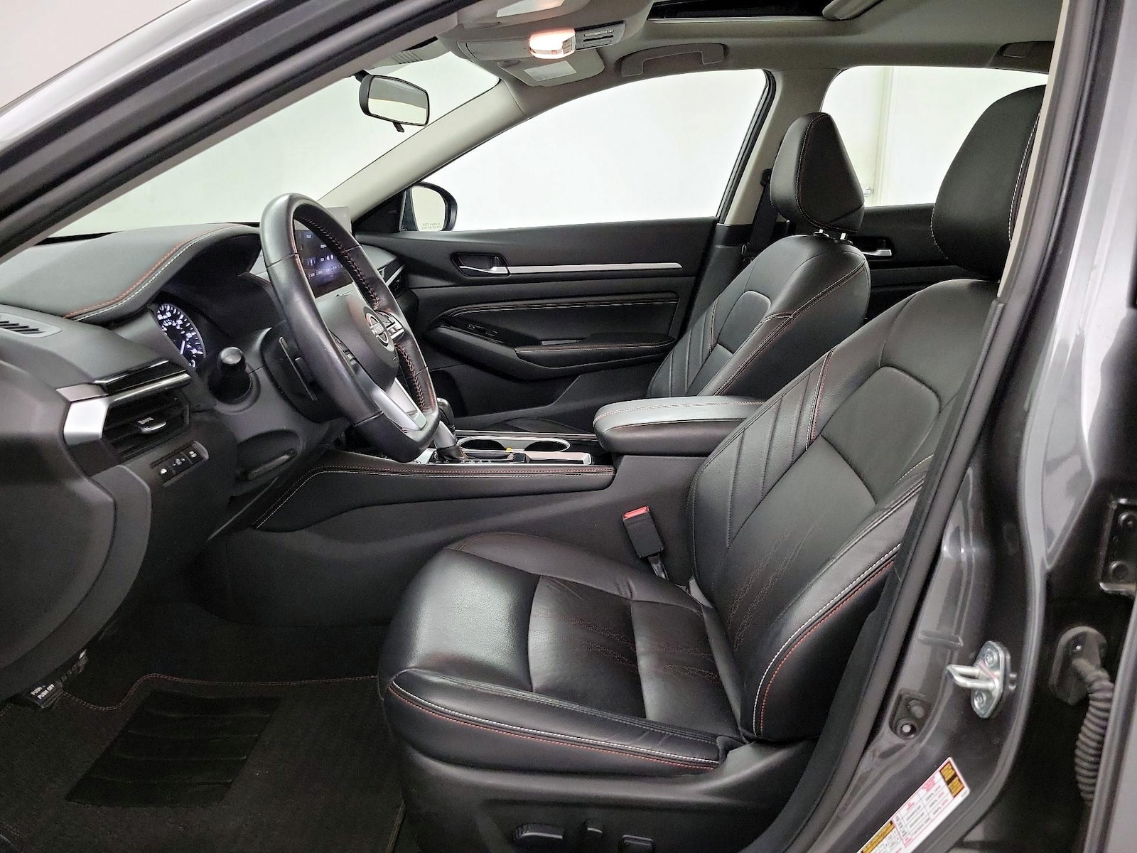 2023 Nissan Altima SR - Photo 12