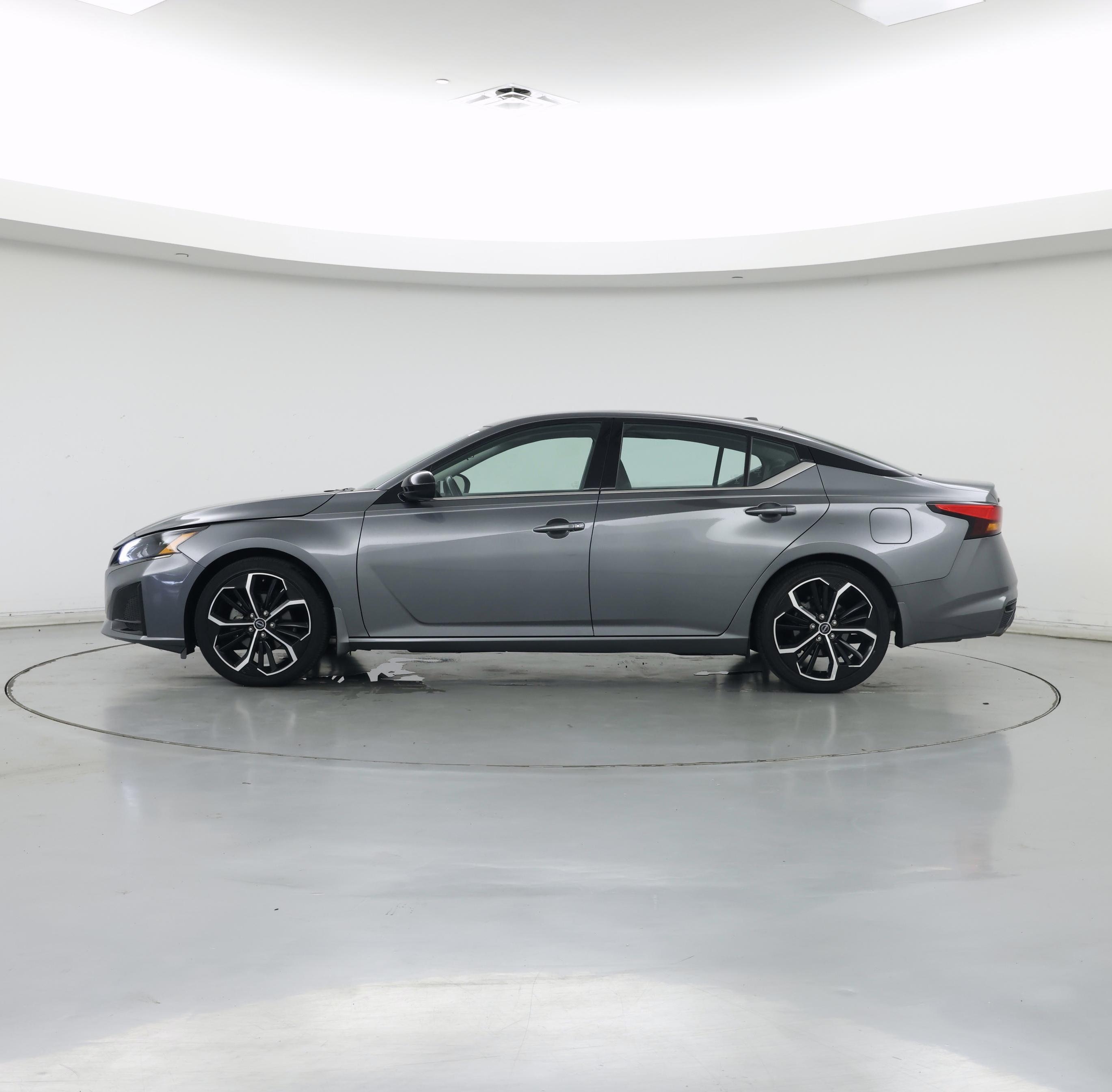 Thumbnail: 2023 Nissan Altima - 3