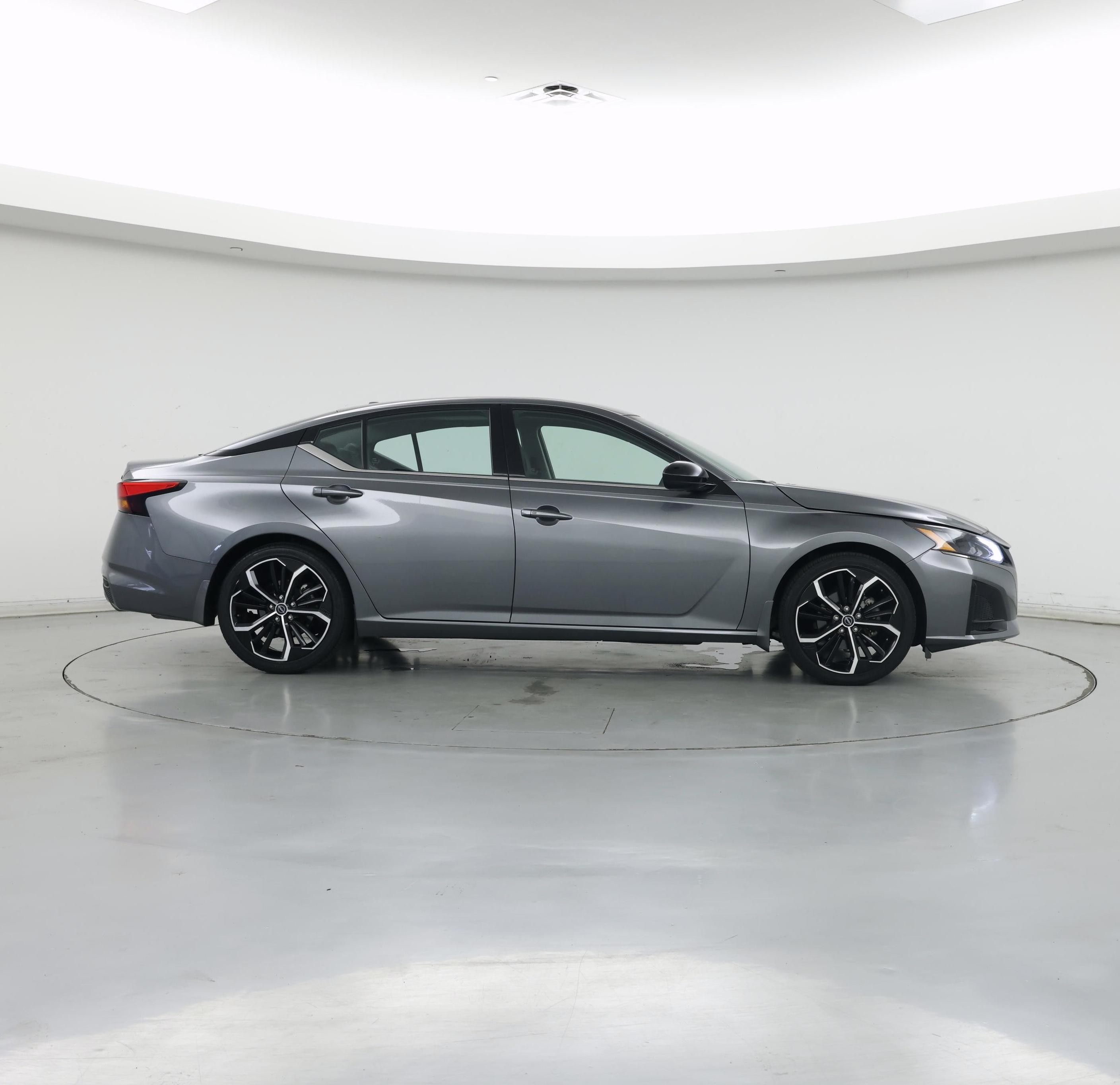 Thumbnail: 2023 Nissan Altima - 7