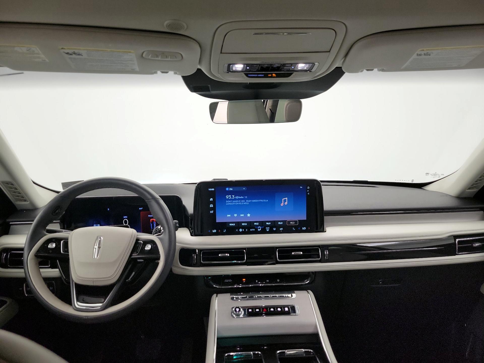 Thumbnail: 2025 Lincoln Aviator - 9