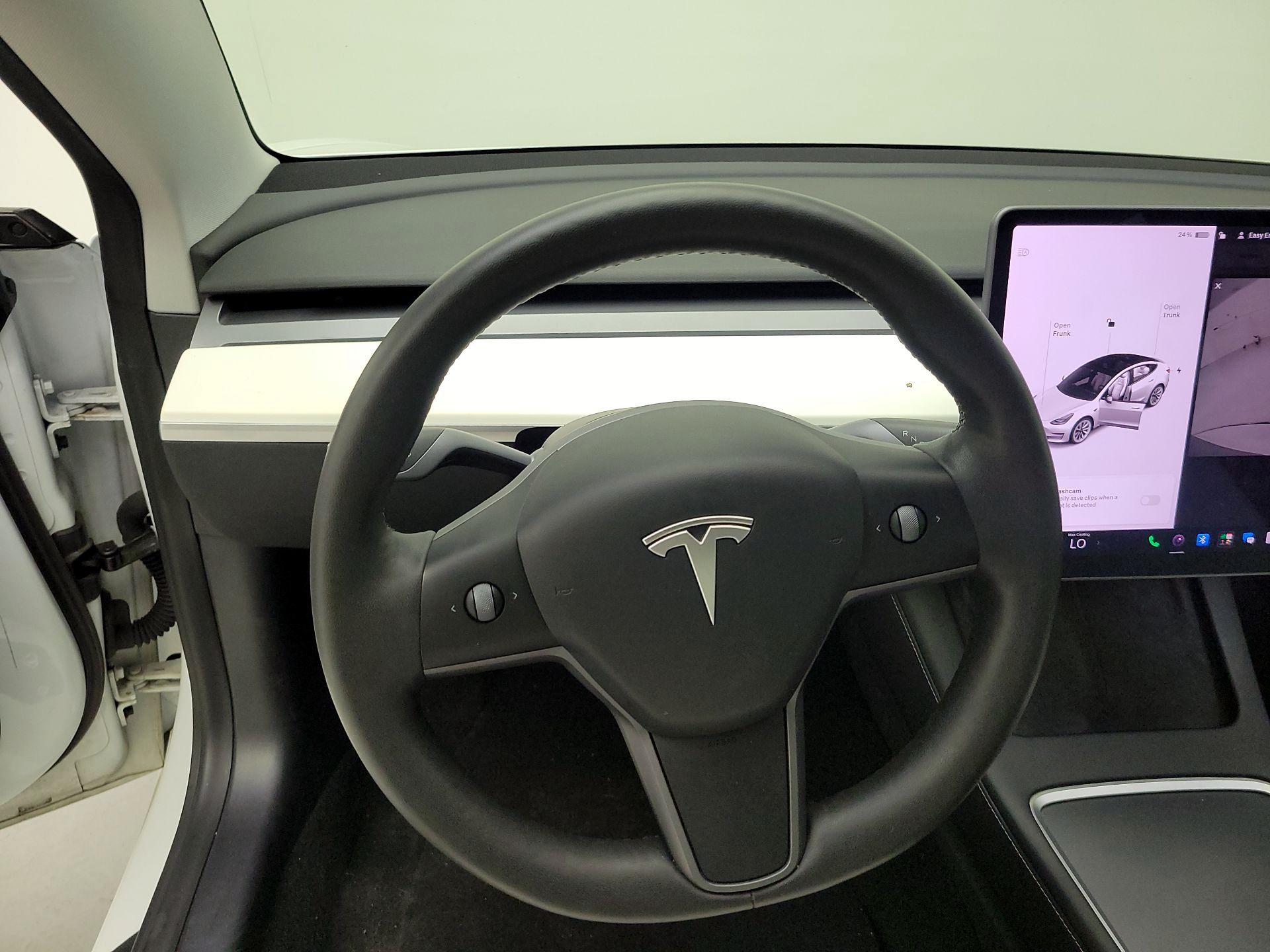 Thumbnail: 2021 Tesla Model 3 - 10