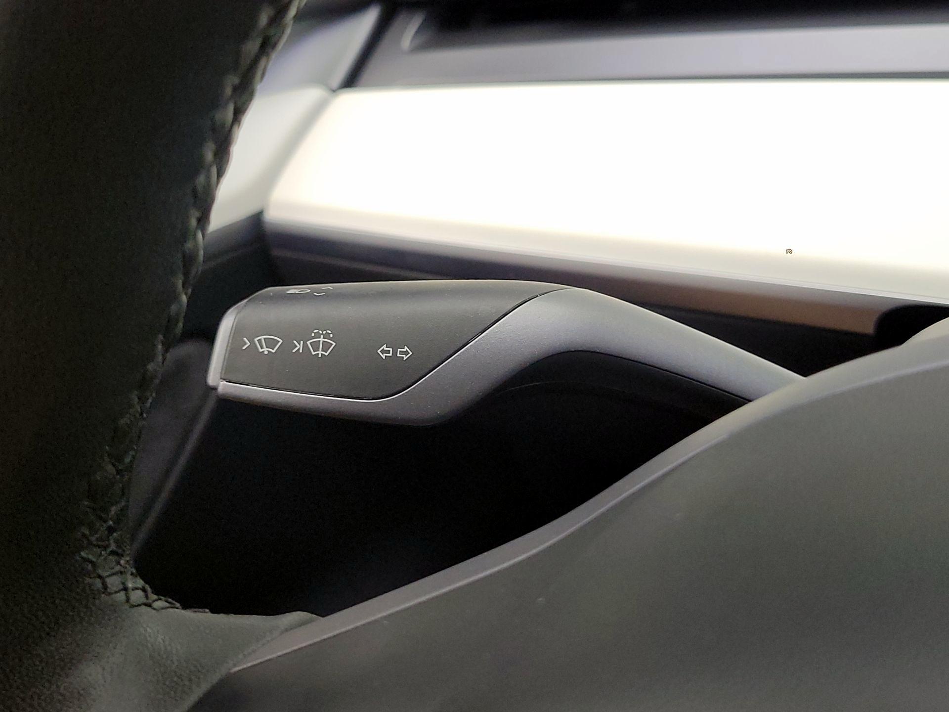 Thumbnail: 2021 Tesla Model 3 - 13