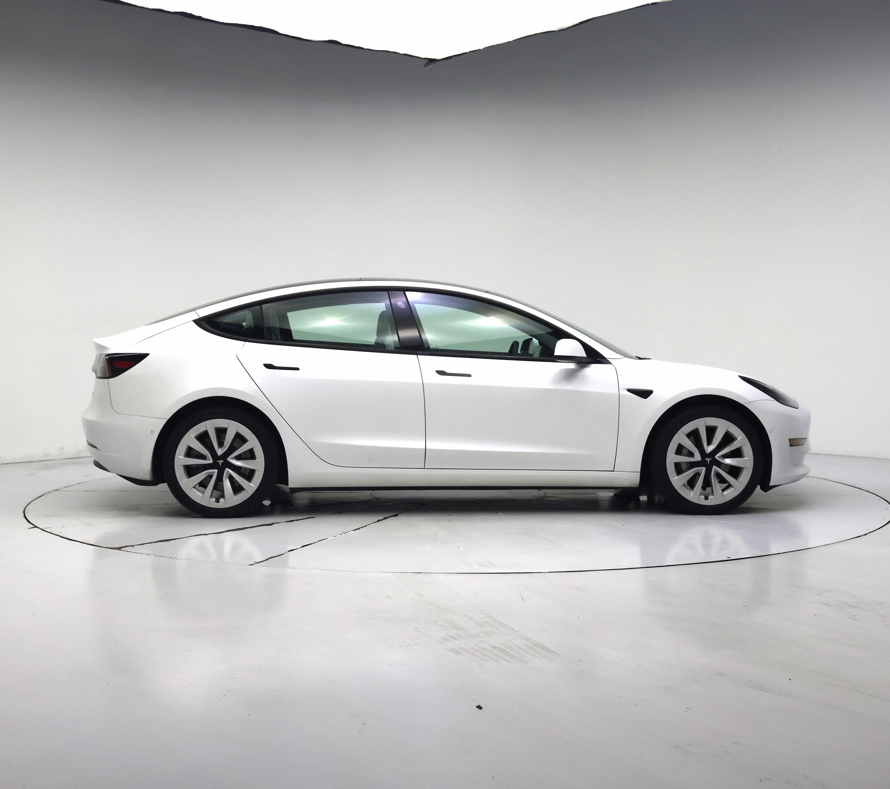 Thumbnail: 2021 Tesla Model 3 - 7