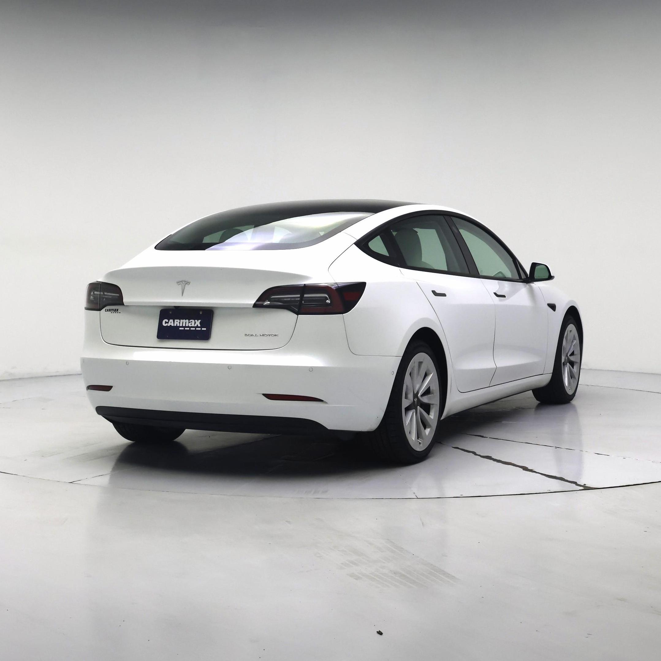 Thumbnail: 2021 Tesla Model 3 - 8