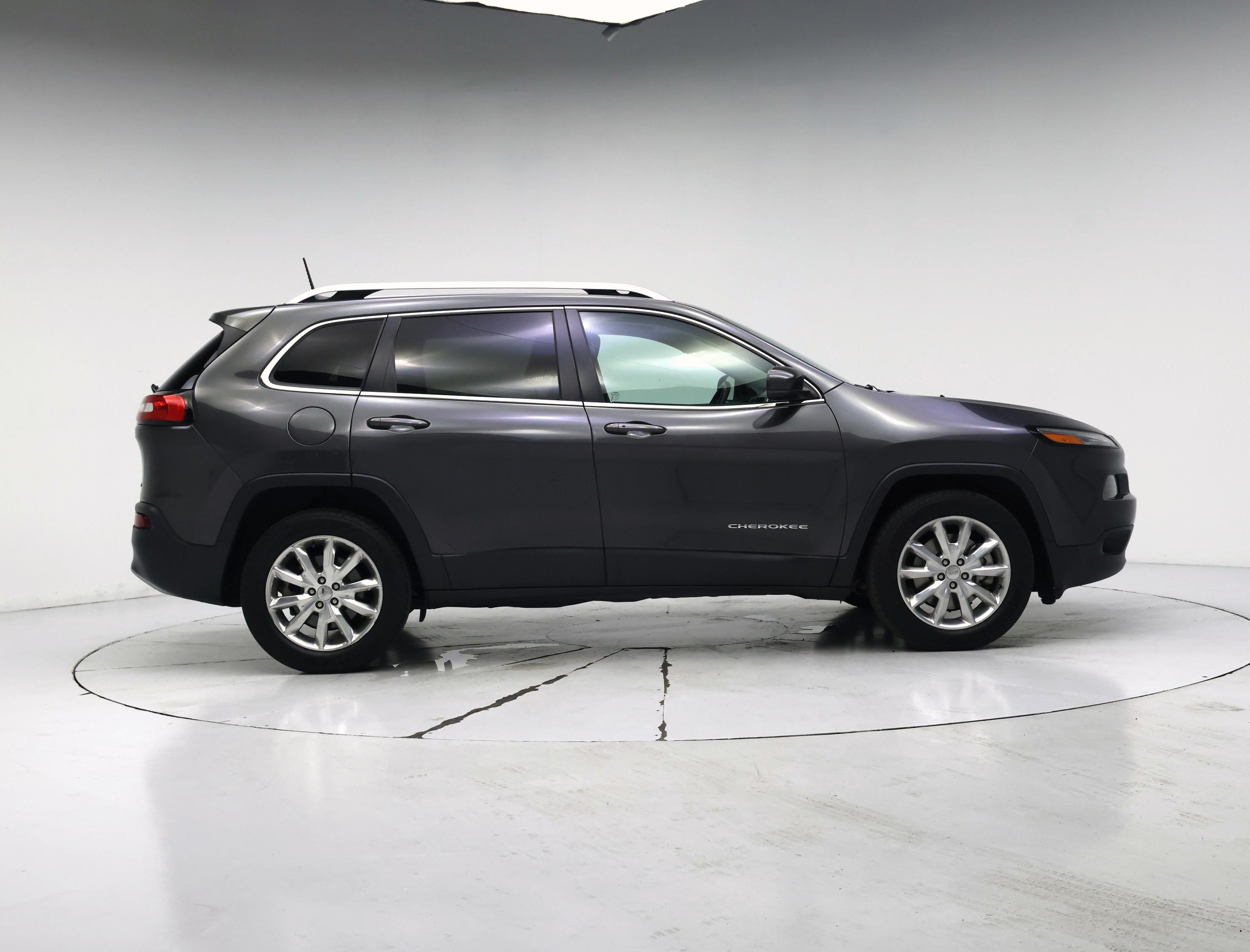 Thumbnail: 2016 Jeep Cherokee - 7