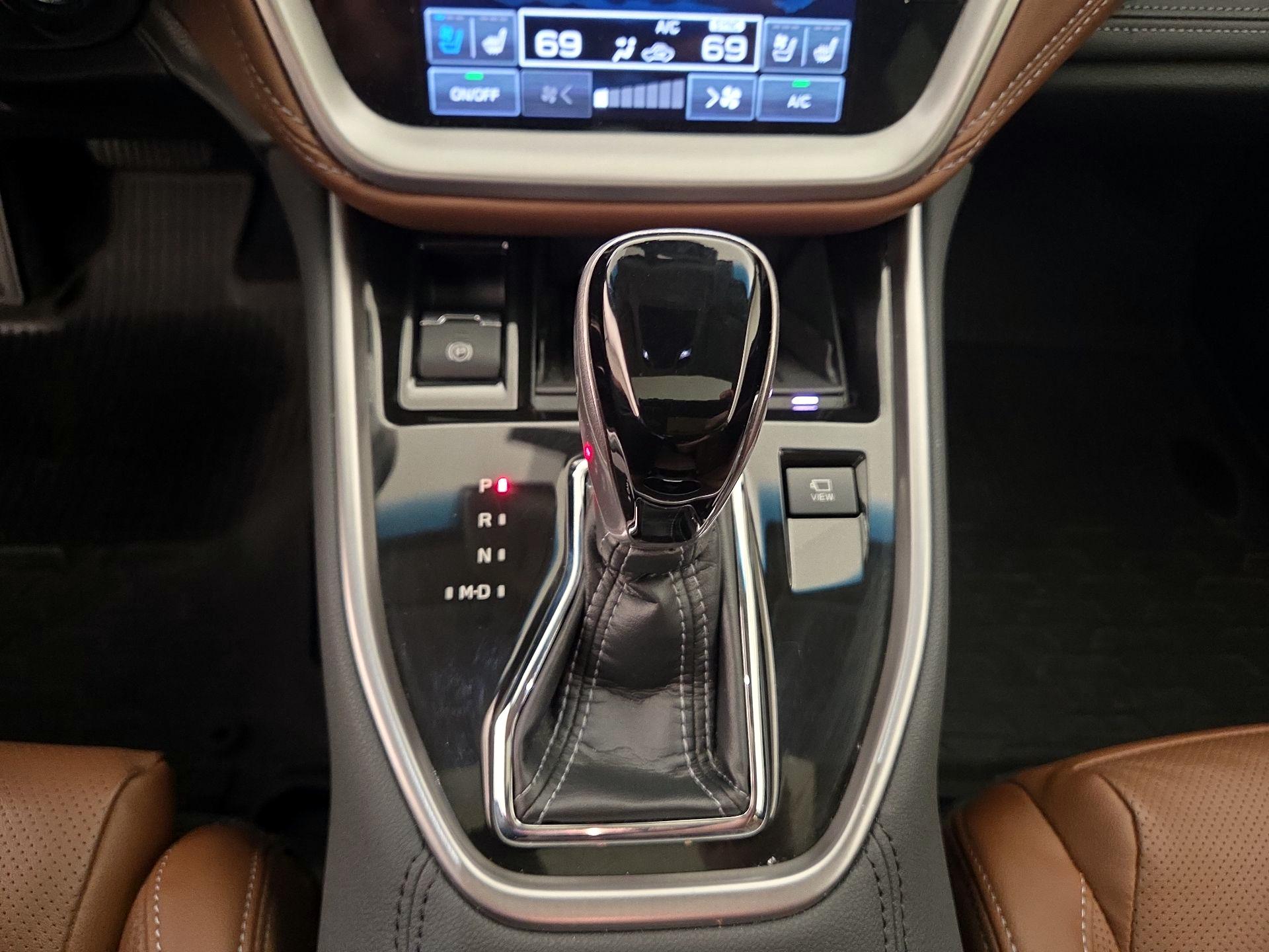 Thumbnail: 2022 Subaru Outback - 17