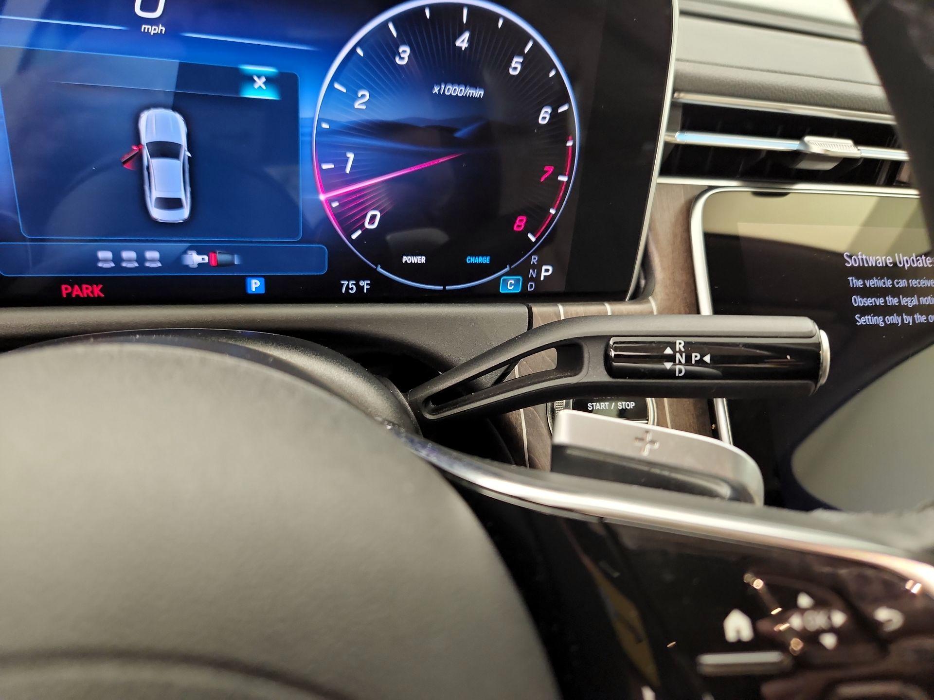 Thumbnail: 2025 Mercedes-Benz E-Class - 18