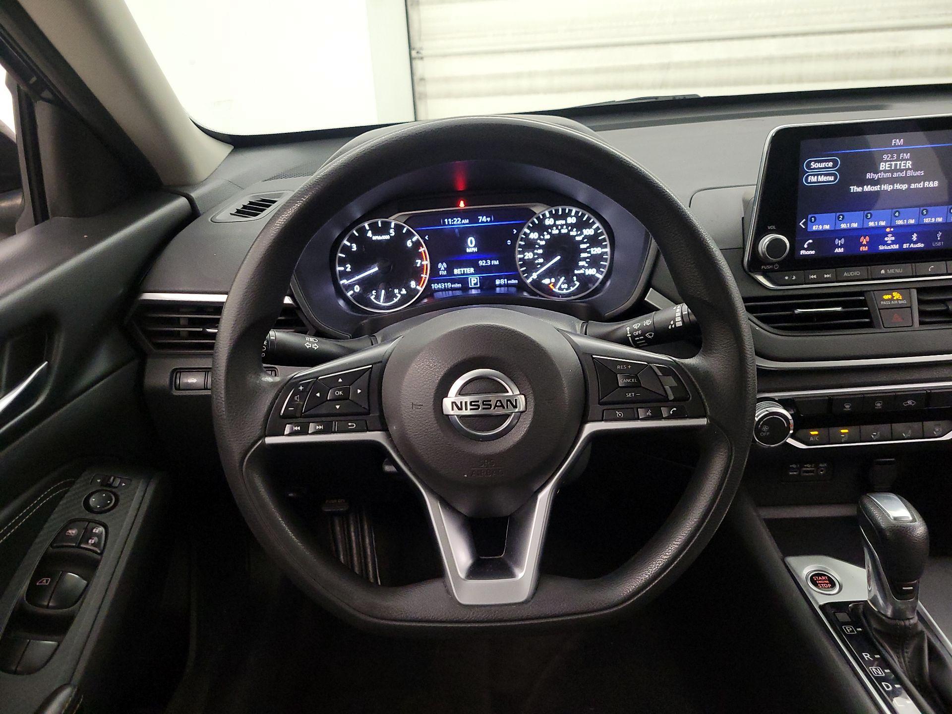 Thumbnail: 2020 Nissan Altima - 10
