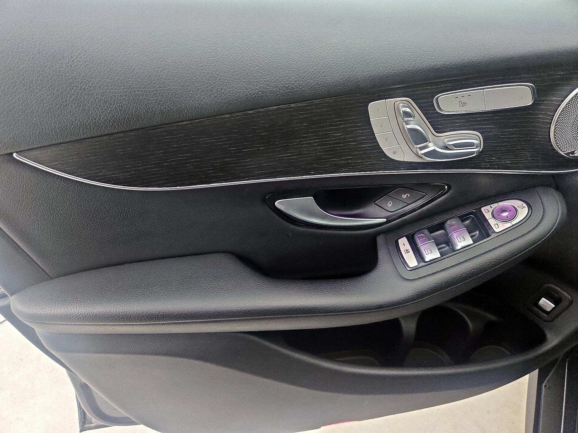 Thumbnail: 2021 Mercedes-Benz GLC - 12