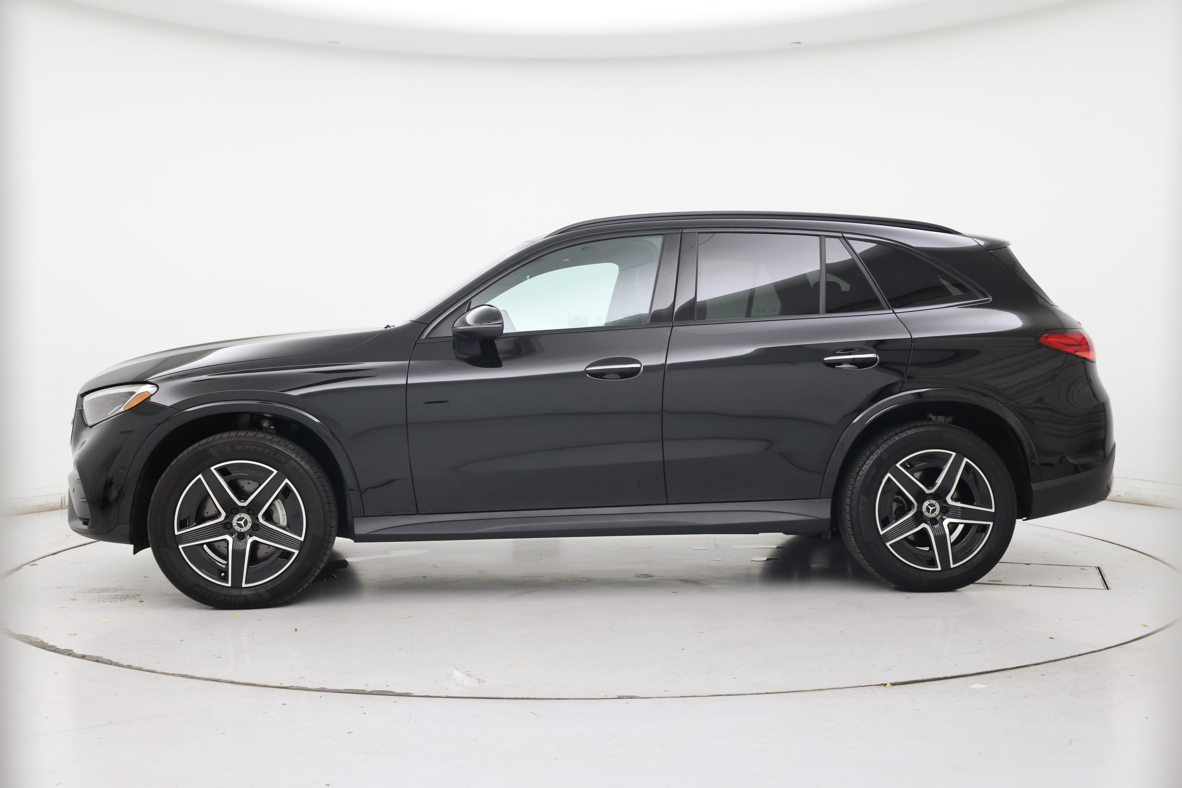 Thumbnail: 2024 Mercedes-Benz GLC - 3