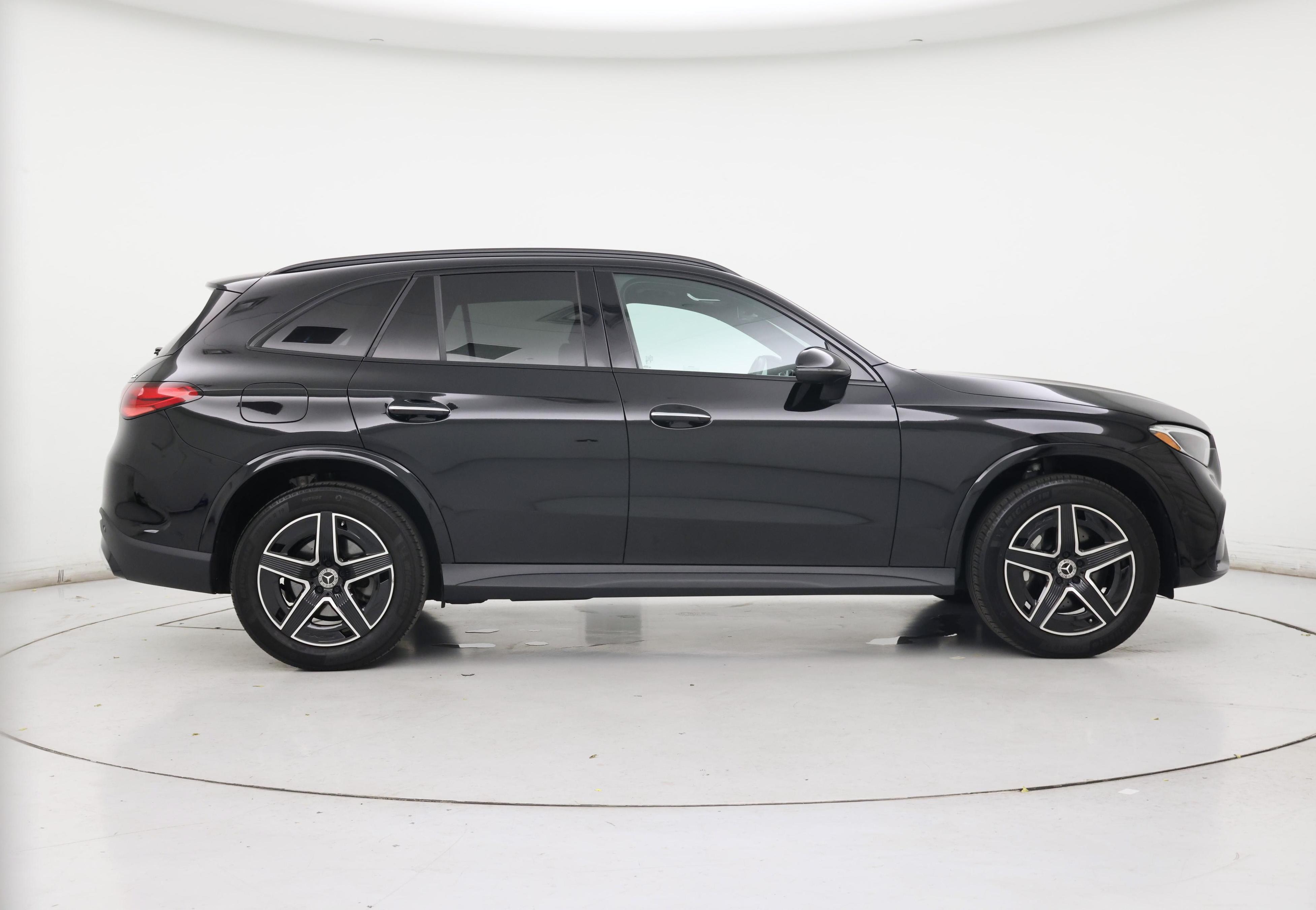 Thumbnail: 2024 Mercedes-Benz GLC - 7