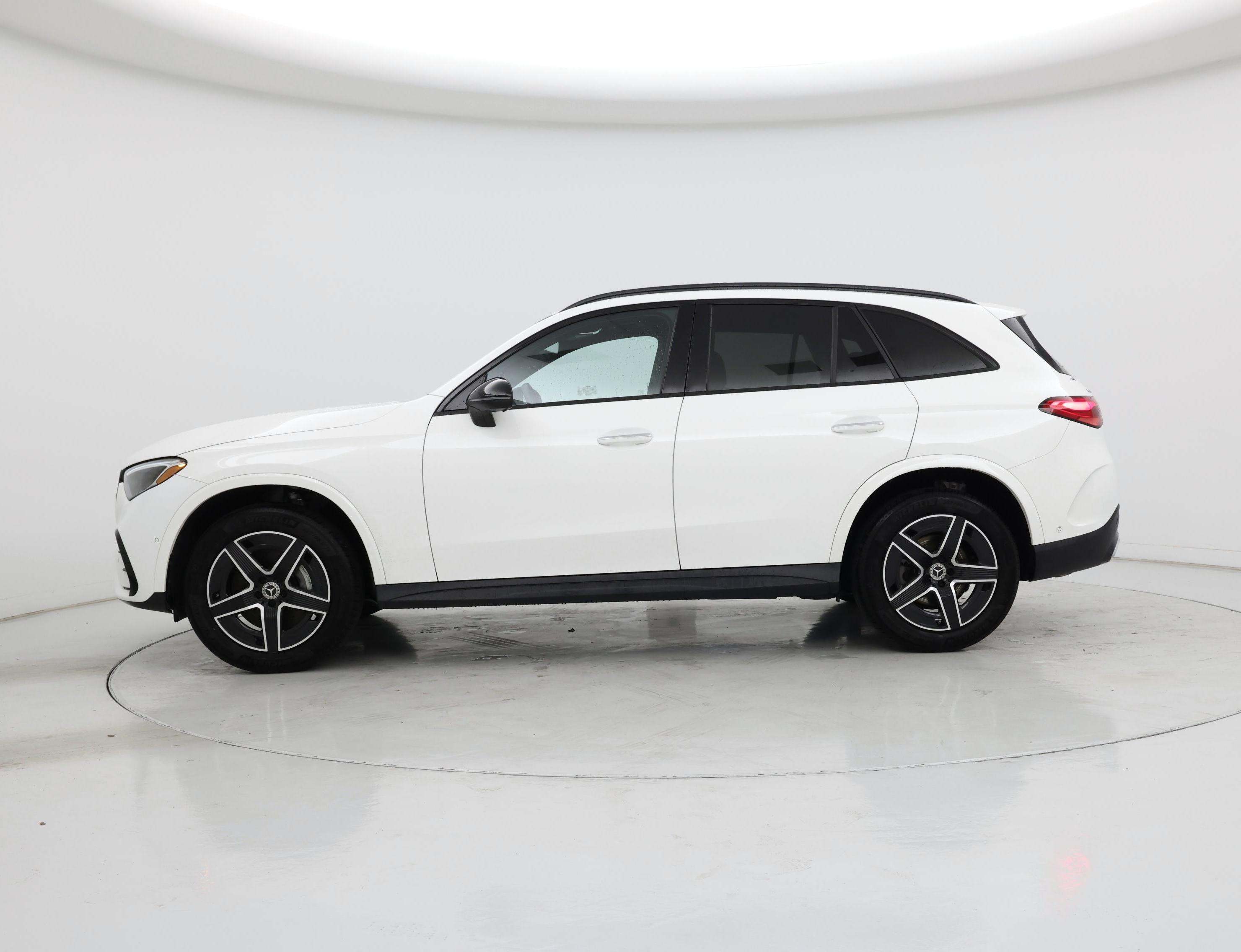 Thumbnail: 2024 Mercedes-Benz GLC - 3
