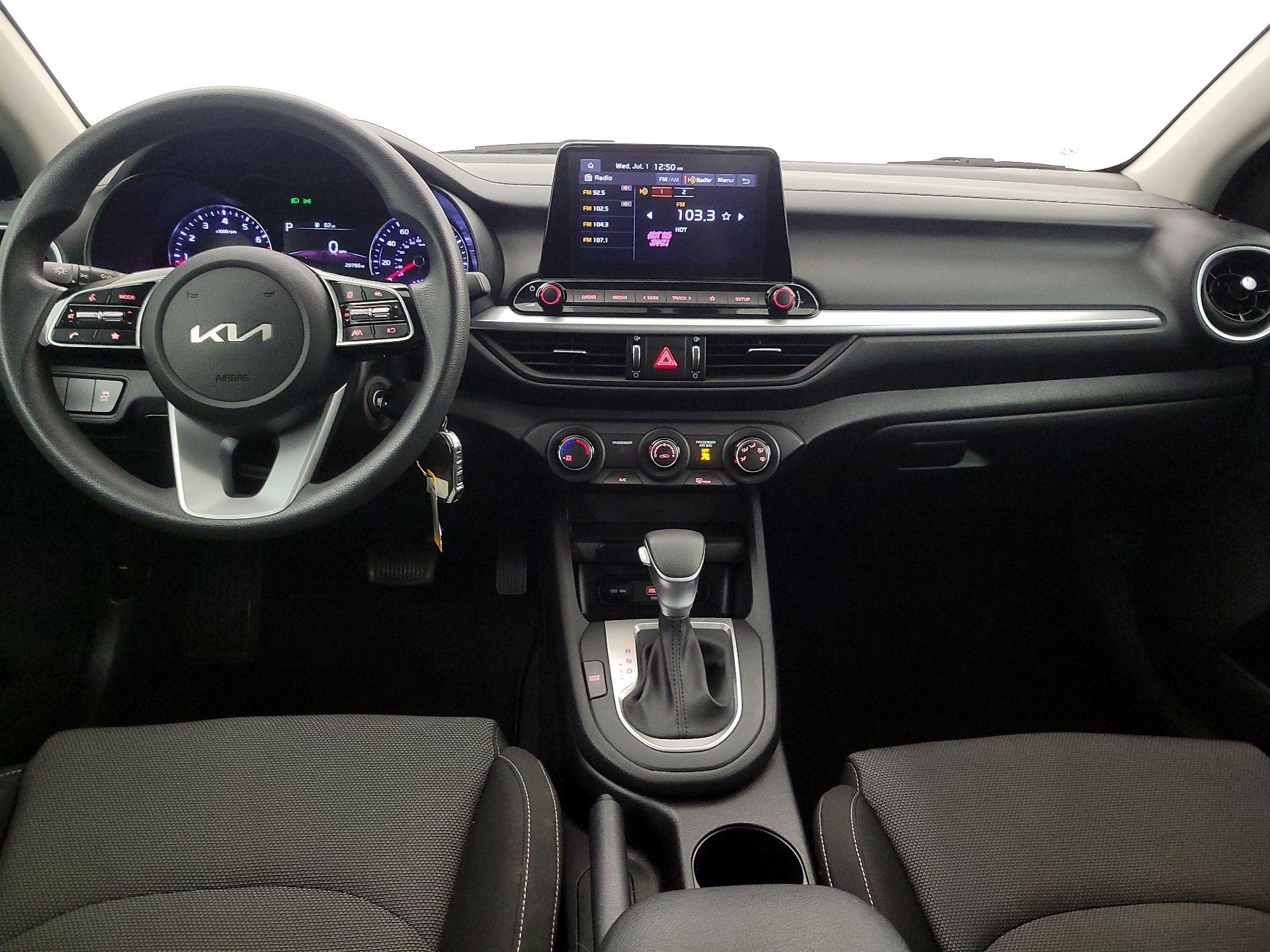 Thumbnail: 2023 Kia Forte - 9