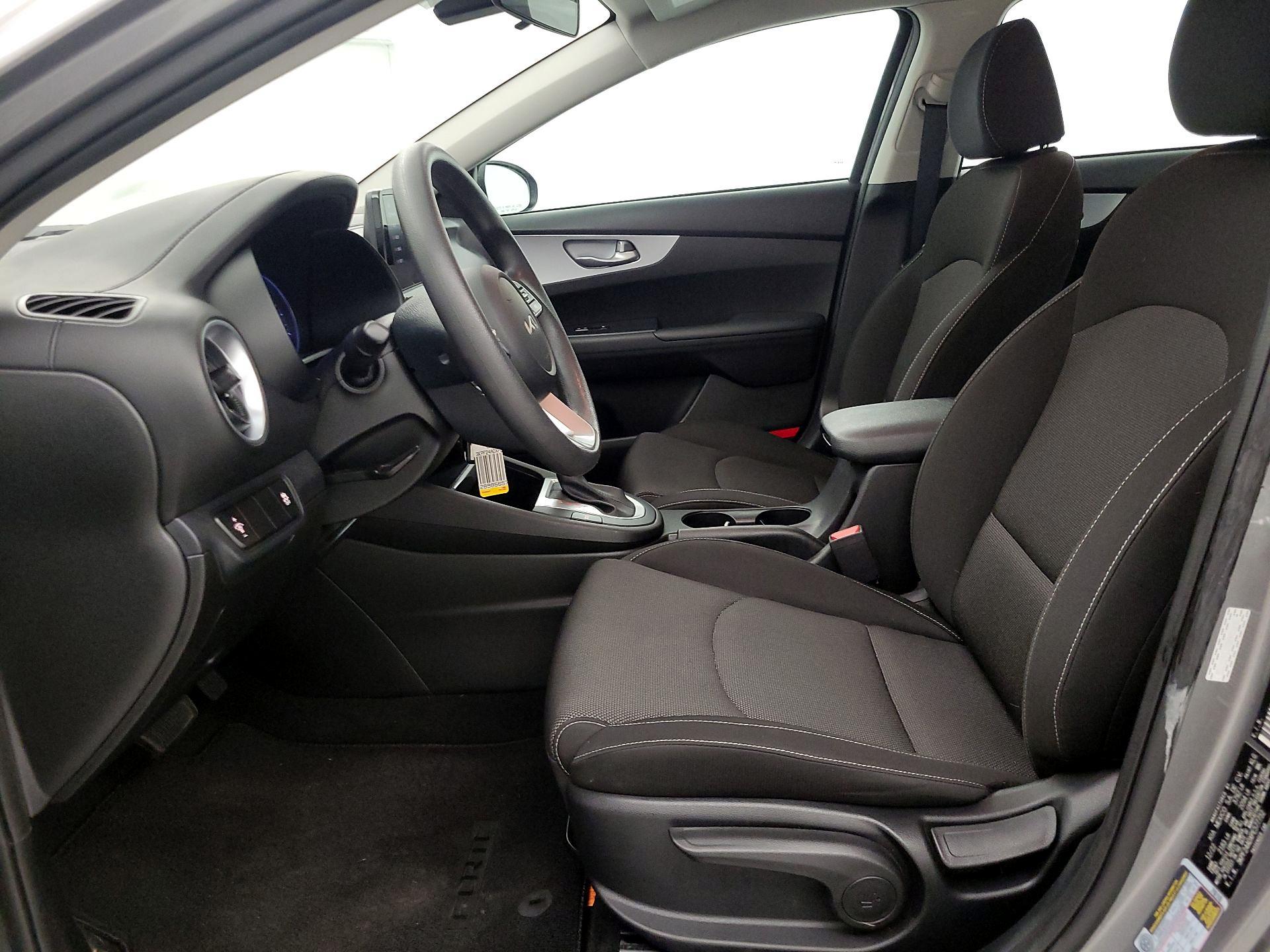 Thumbnail: 2023 Kia Forte - 11