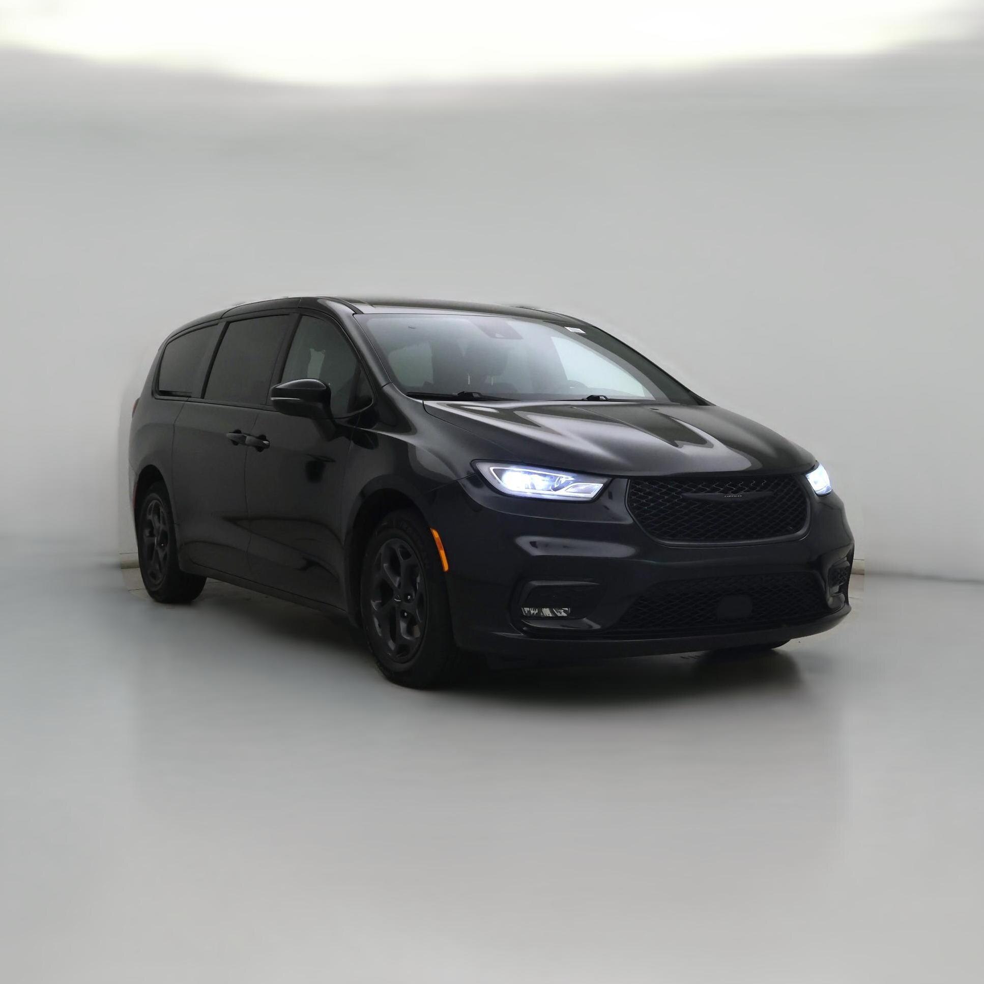 Thumbnail: 2023 Chrysler Pacifica - 1