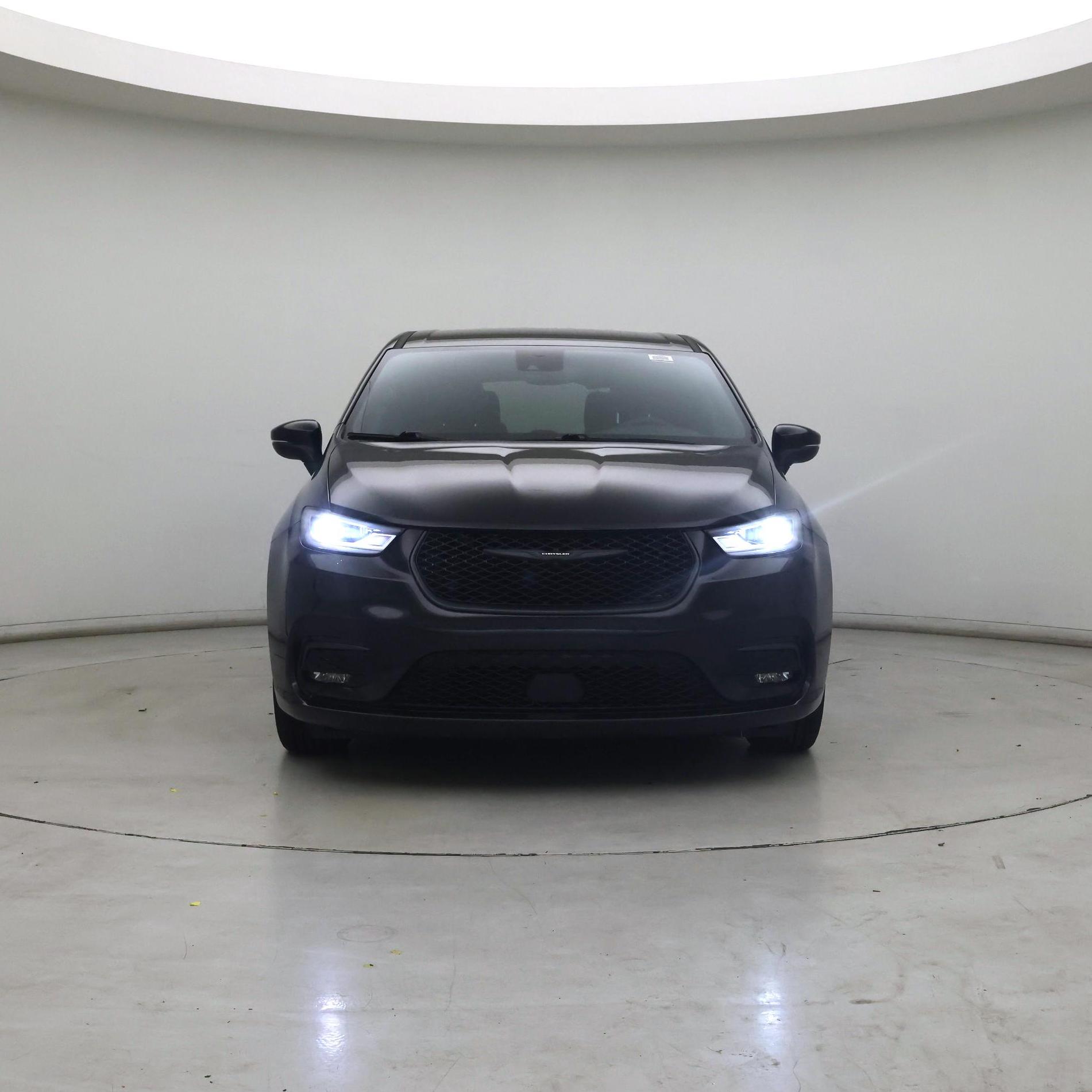 Thumbnail: 2023 Chrysler Pacifica - 5