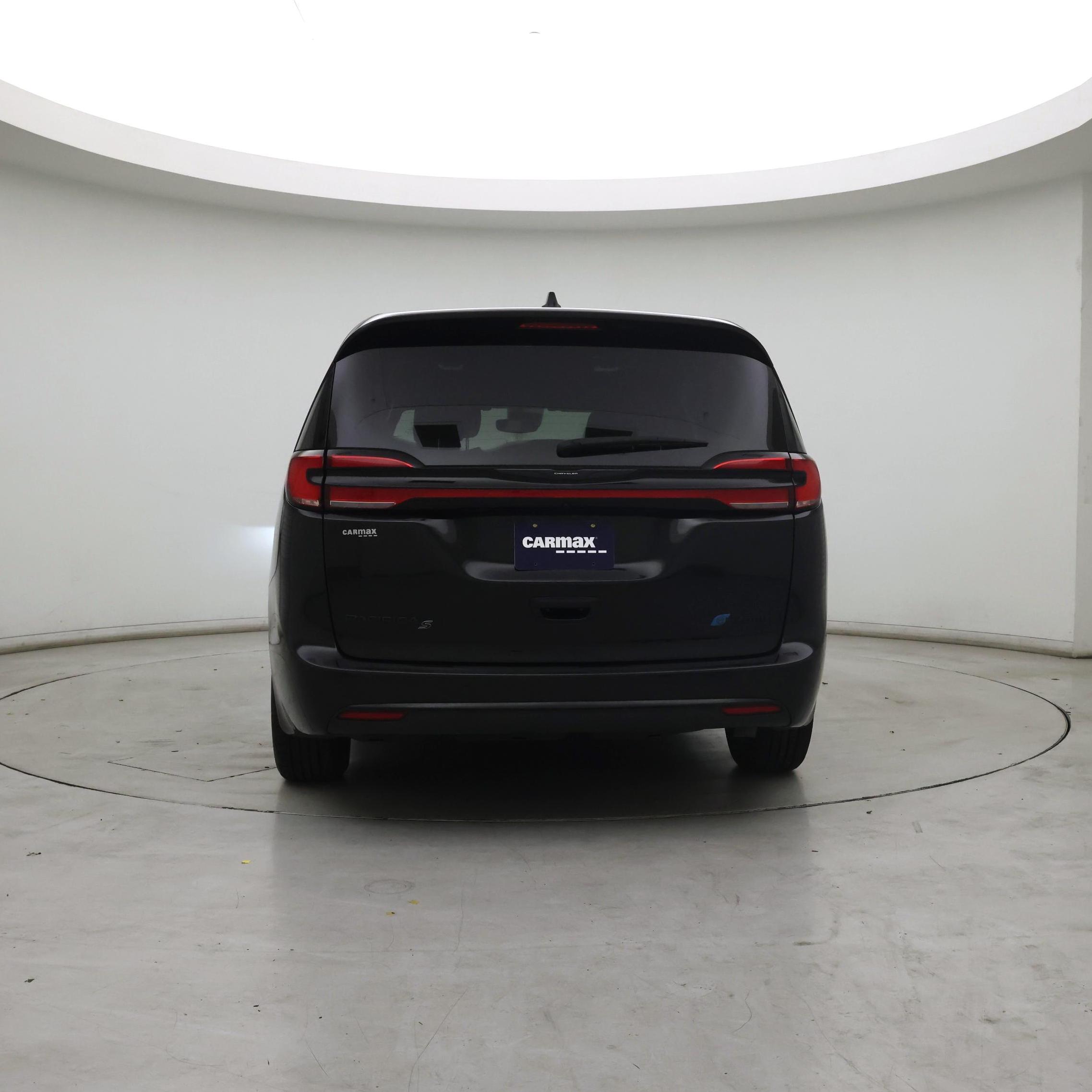Thumbnail: 2023 Chrysler Pacifica - 6