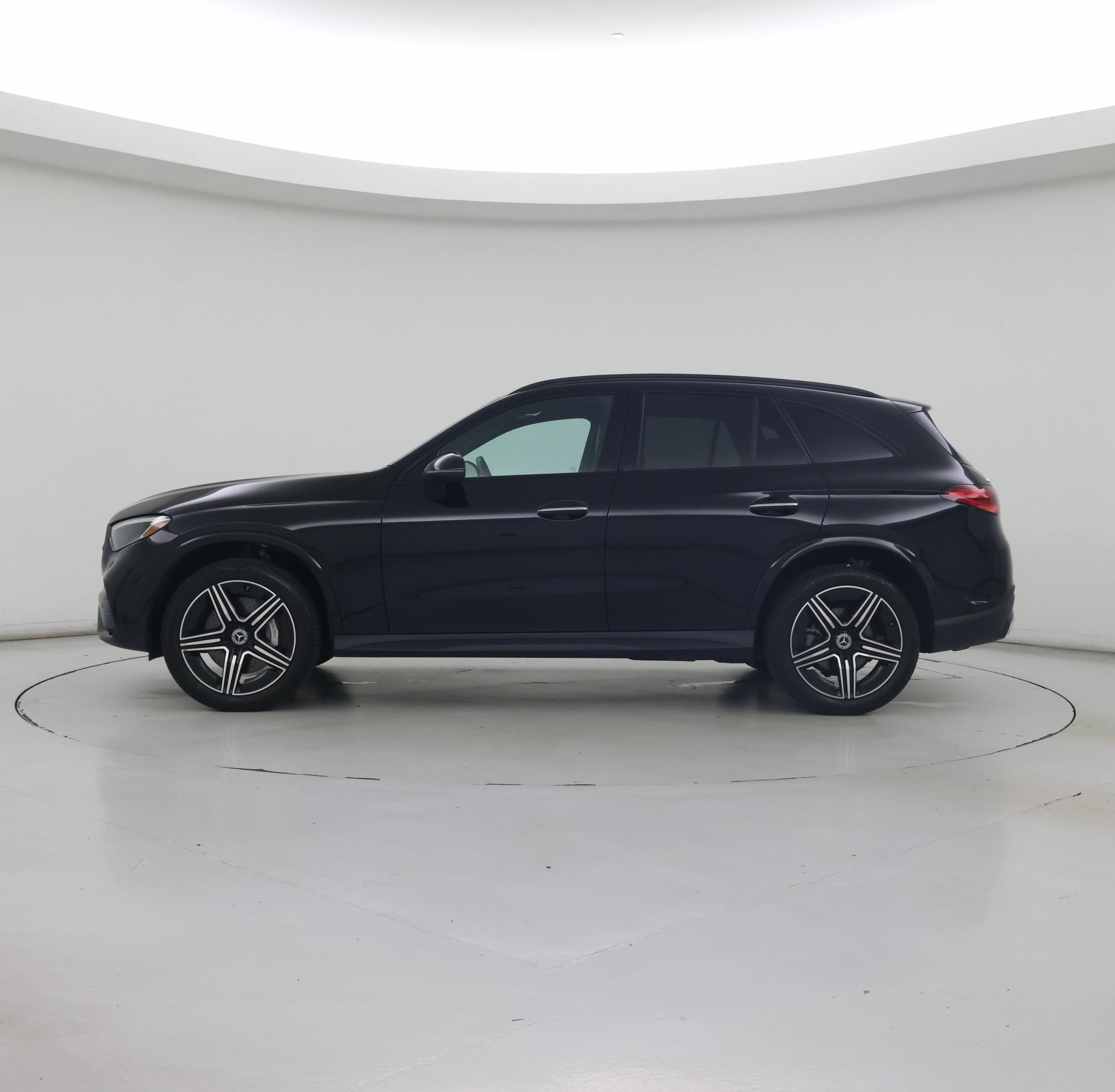 Thumbnail: 2024 Mercedes-Benz GLC - 3