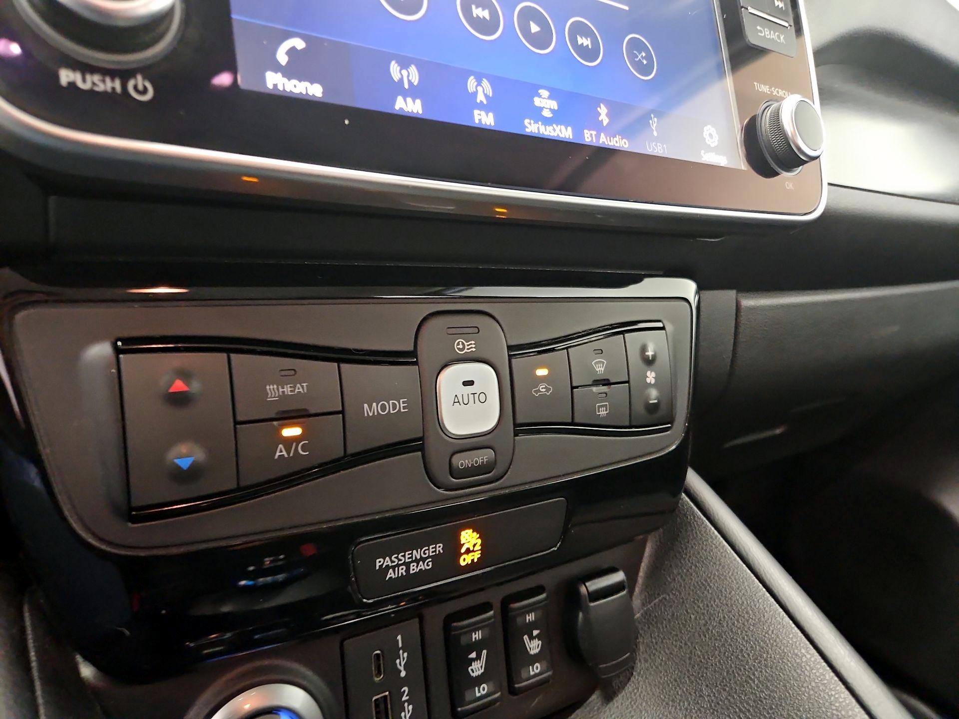 Thumbnail: 2024 Nissan Leaf - 17