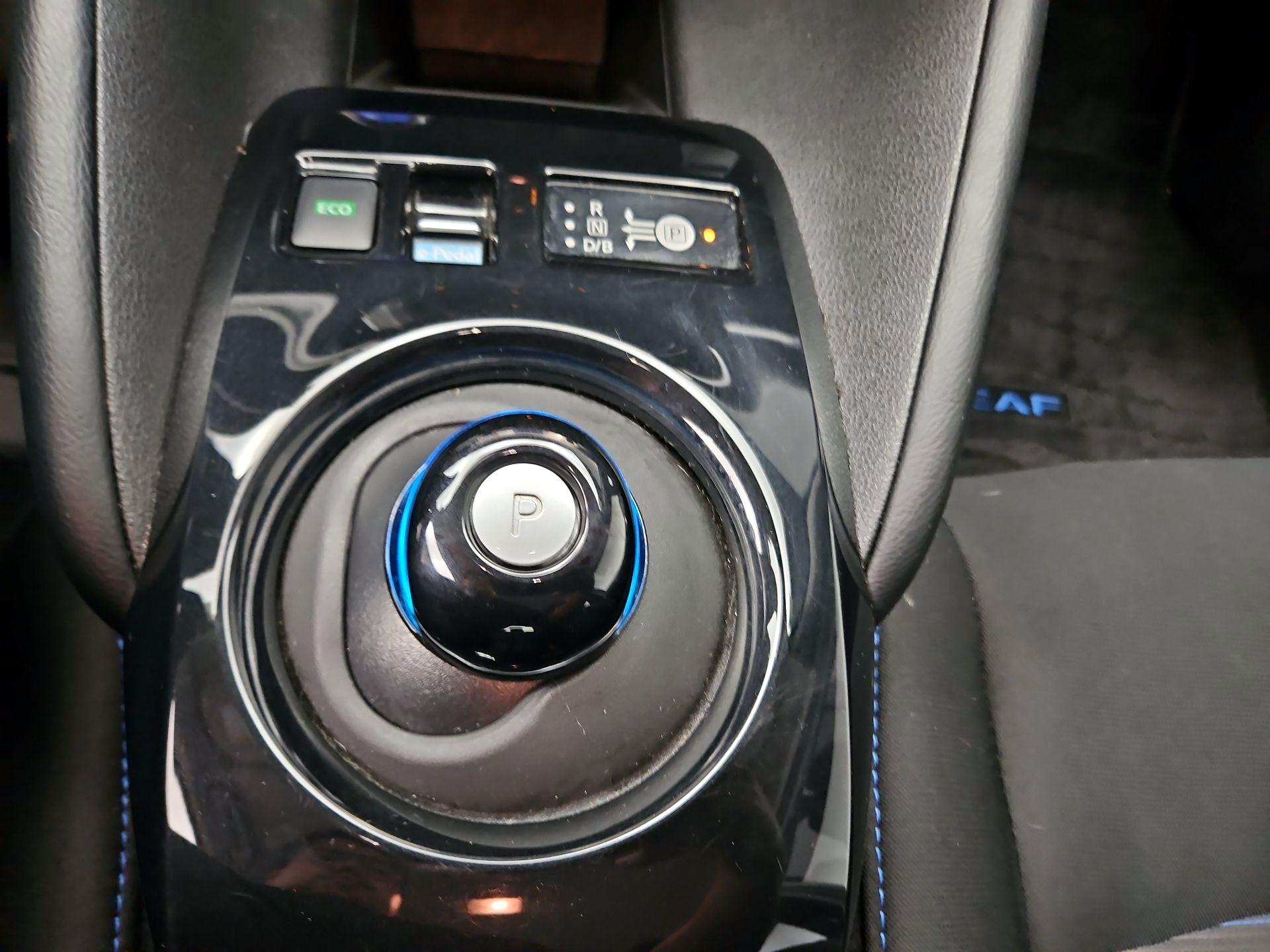 Thumbnail: 2024 Nissan Leaf - 18