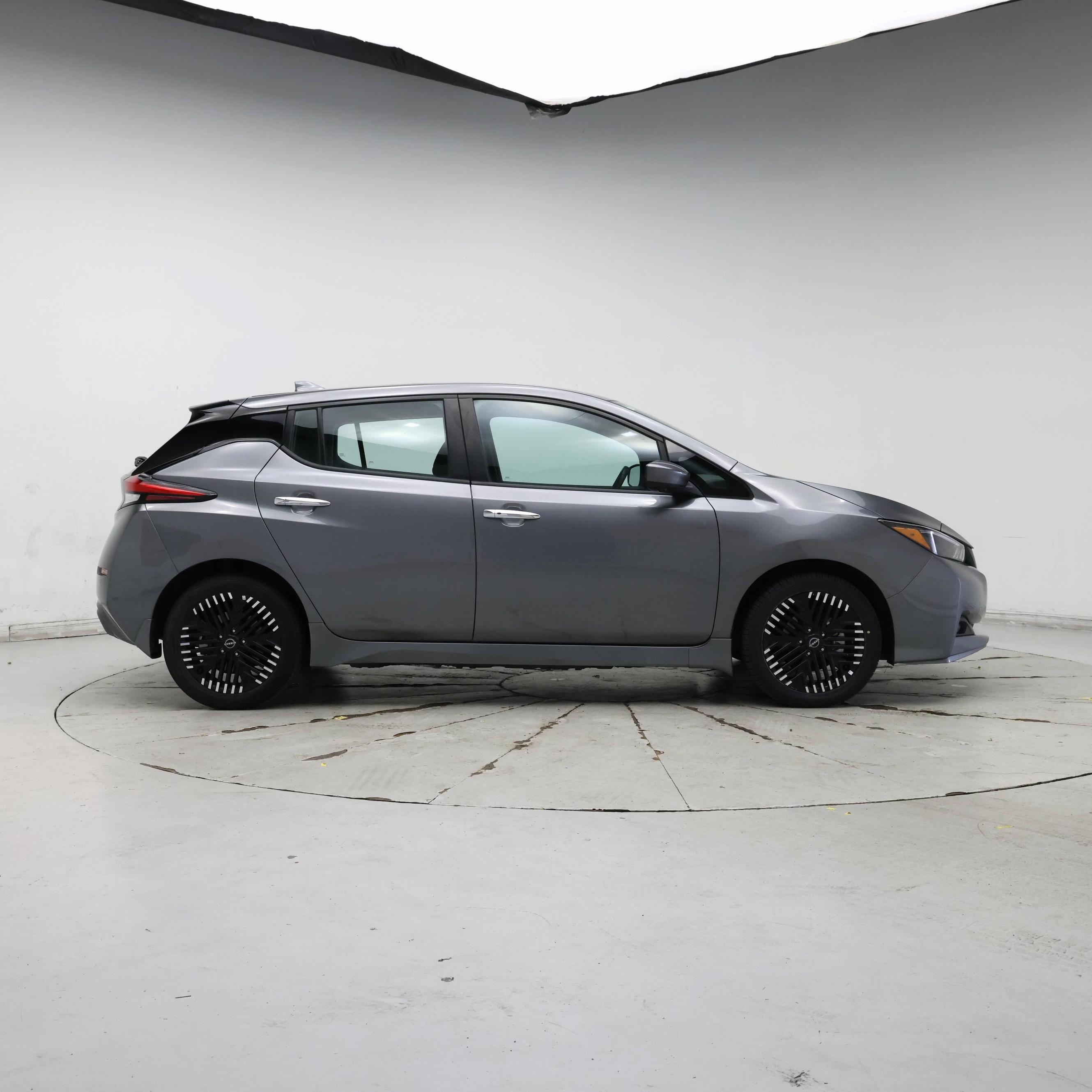 Thumbnail: 2024 Nissan Leaf - 7