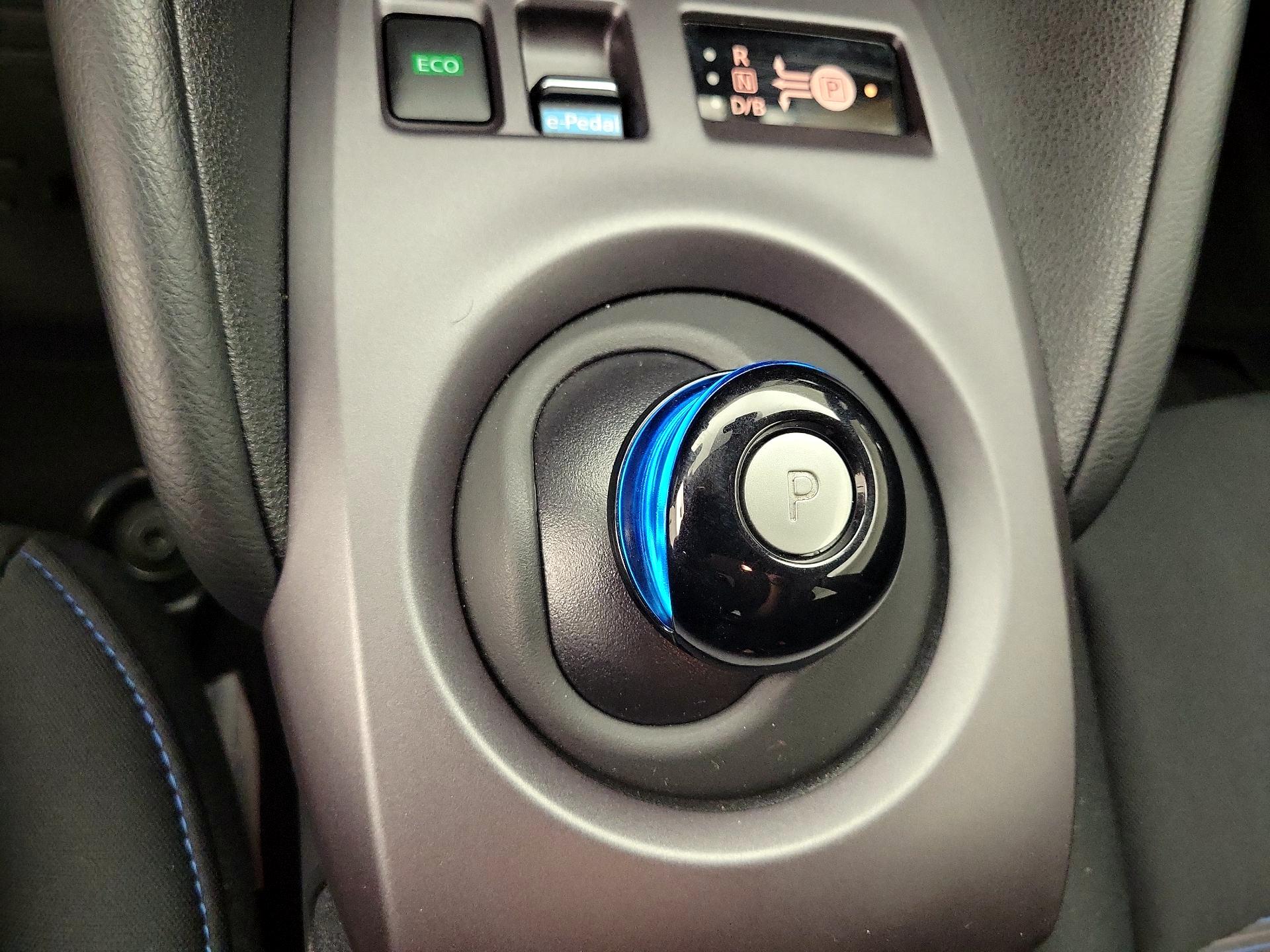 Thumbnail: 2024 Nissan Leaf - 17