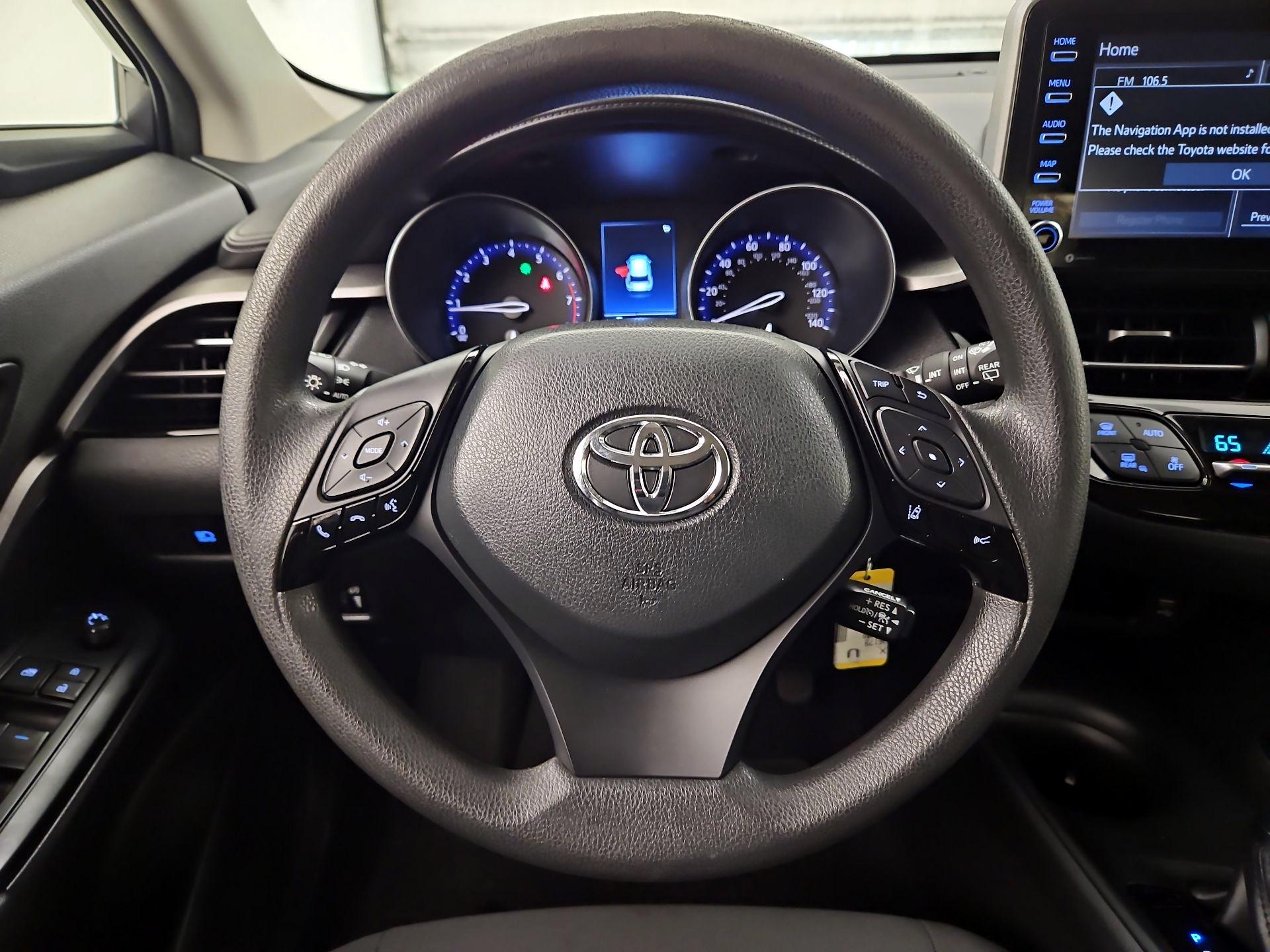 Thumbnail: 2021 Toyota C-HR - 10