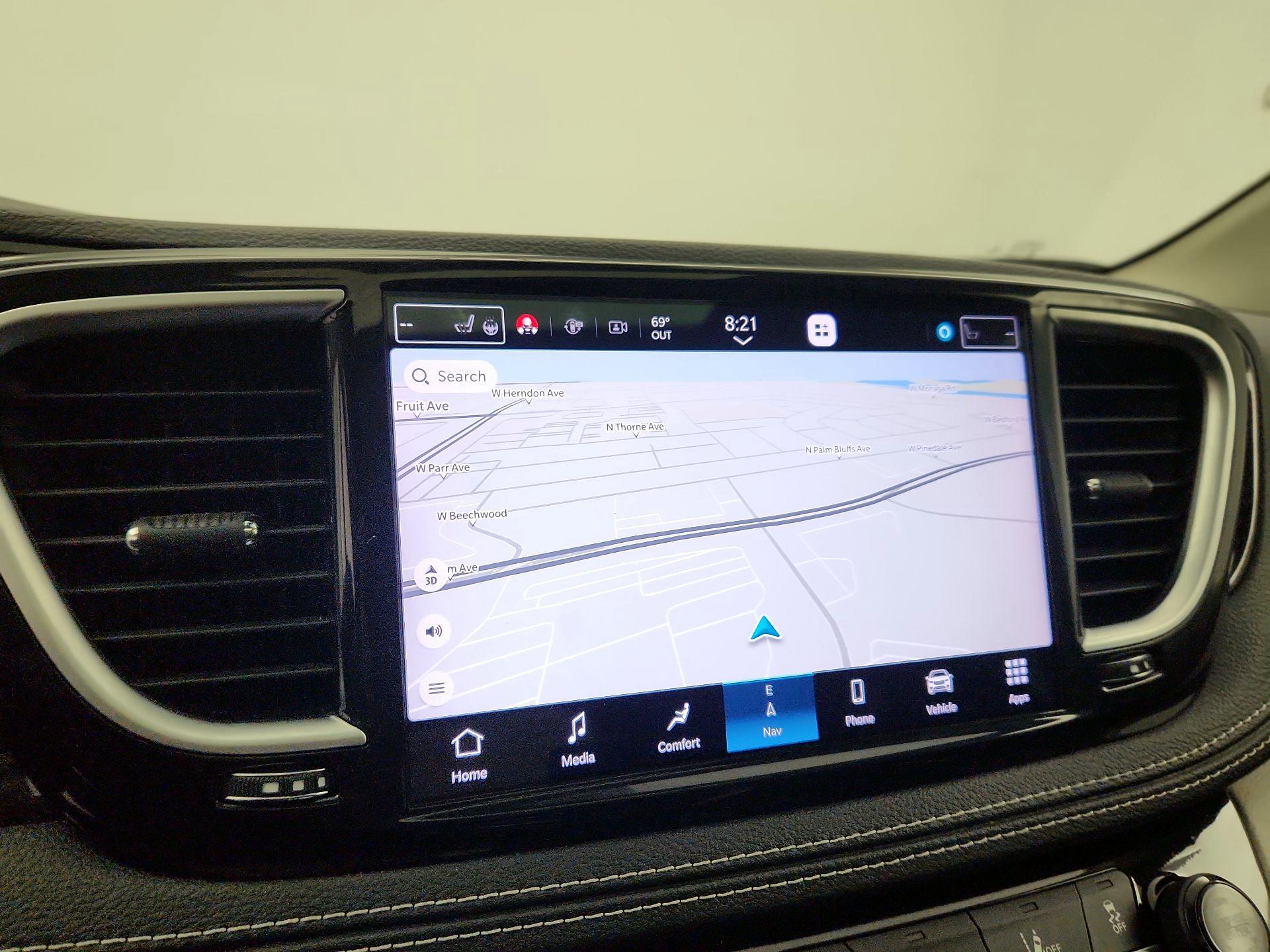 Thumbnail: 2023 Chrysler Pacifica - 14