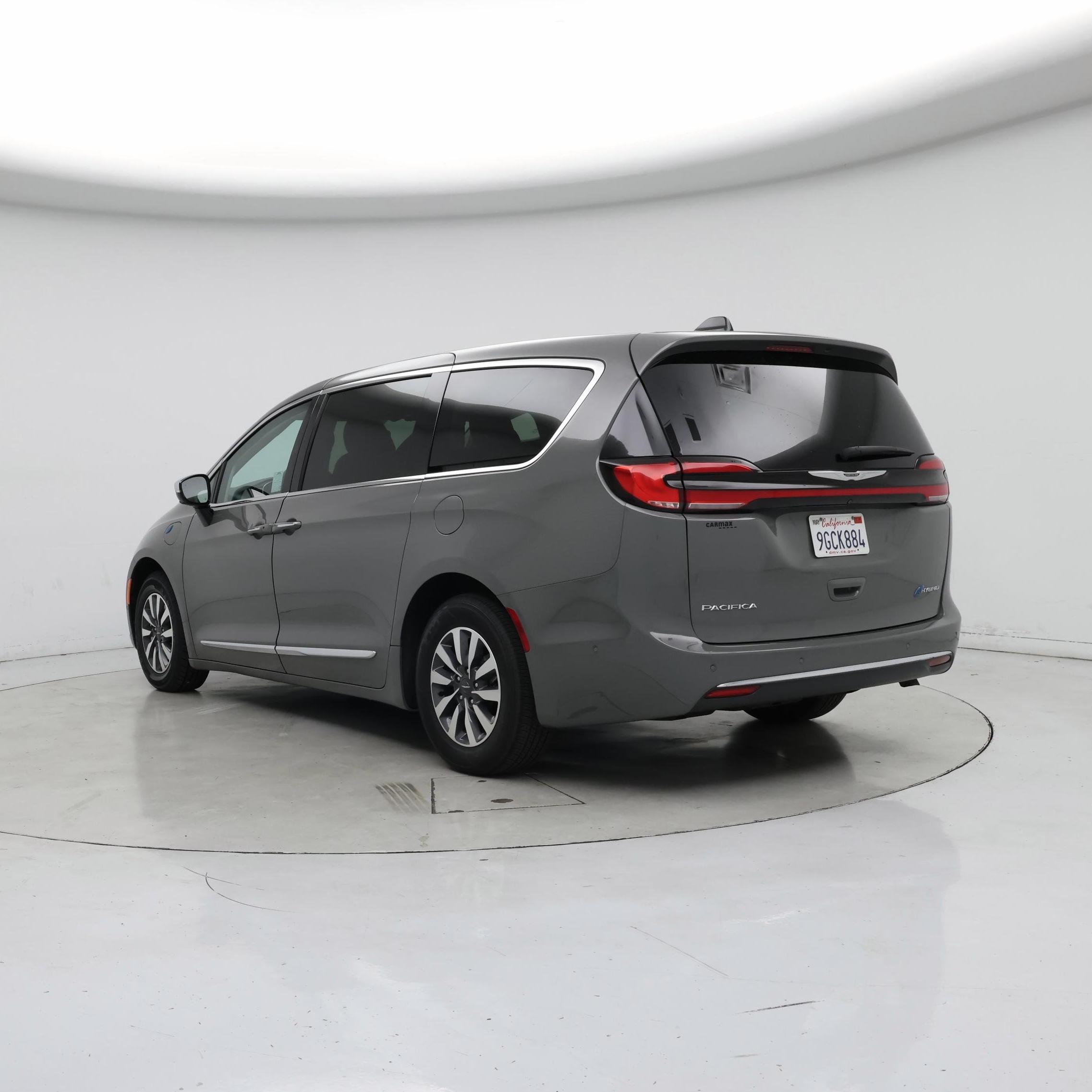 Thumbnail: 2023 Chrysler Pacifica - 2