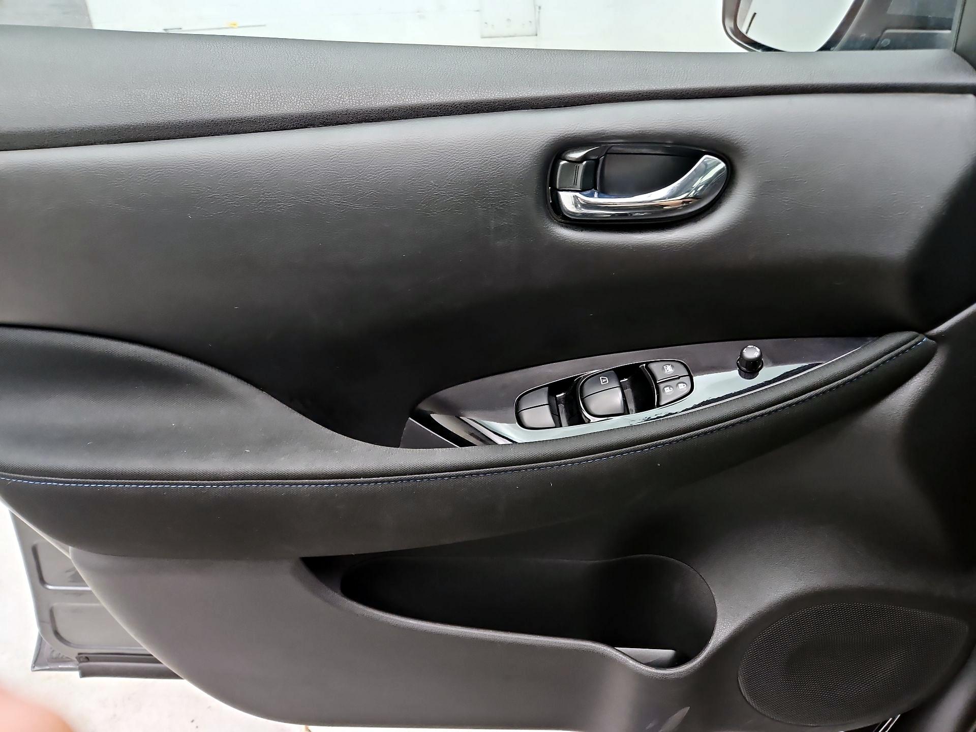 Thumbnail: 2024 Nissan Leaf - 12