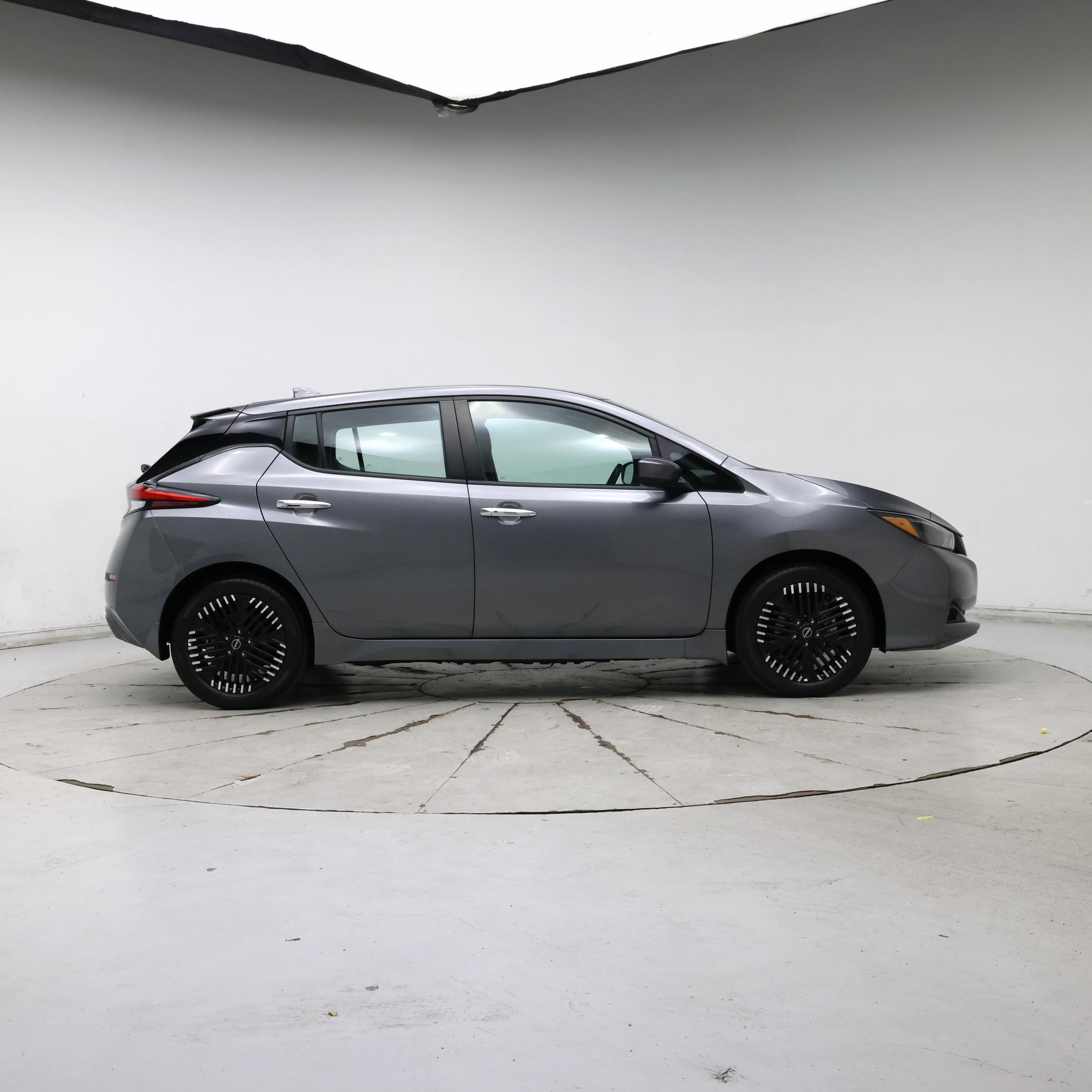 Thumbnail: 2024 Nissan Leaf - 7